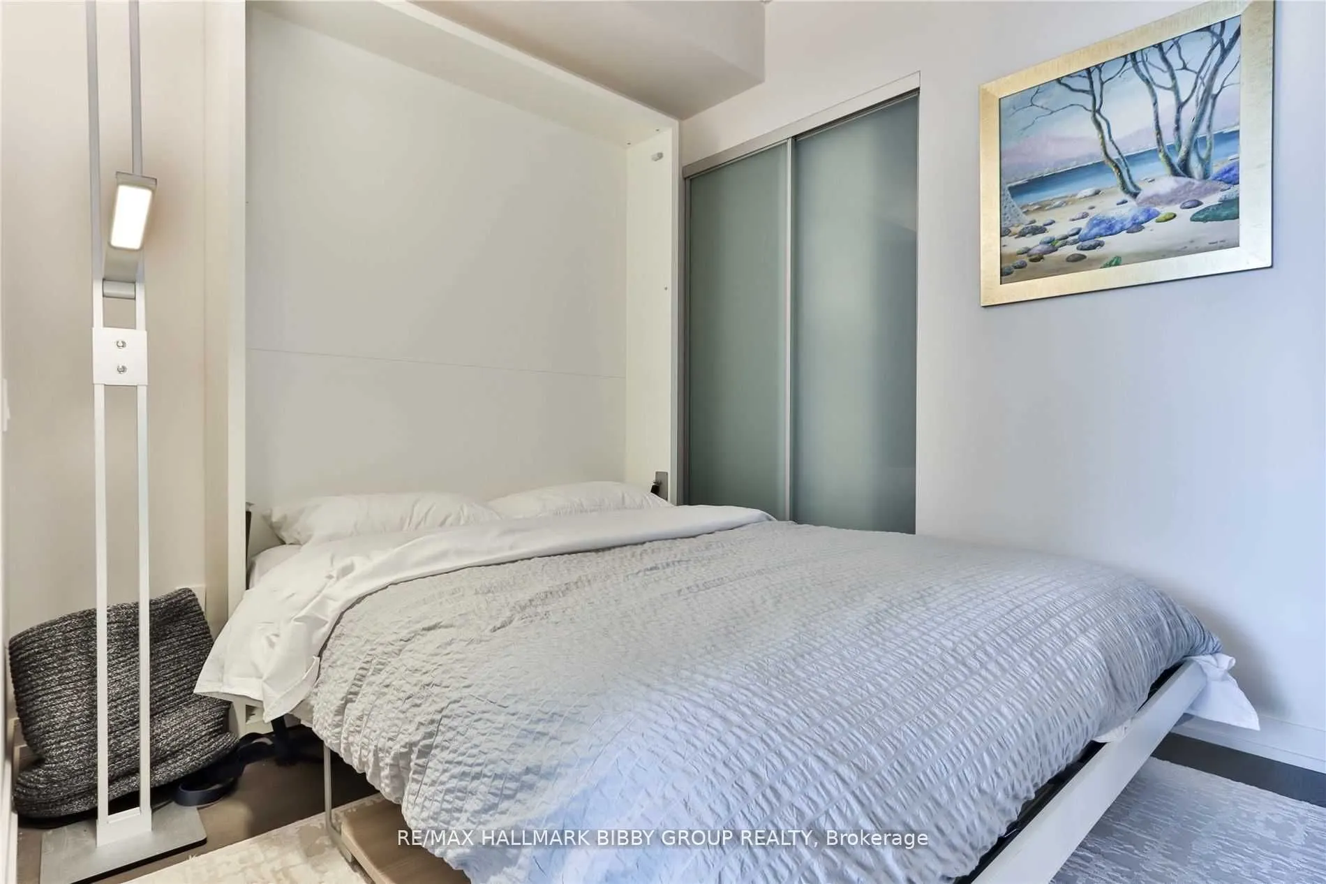 461 Adelaide Street W, #914