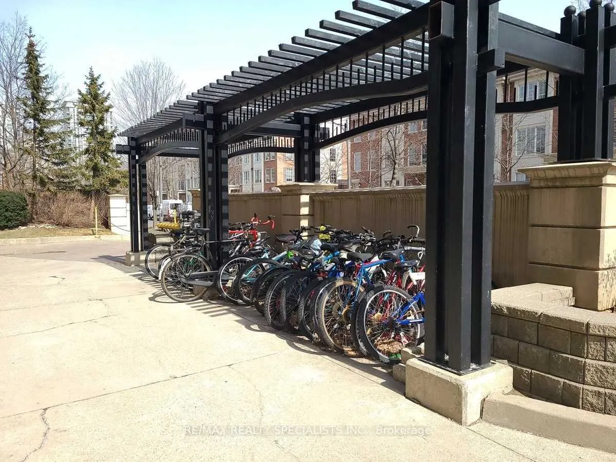 55 Harrison Garden Boulevard, #411