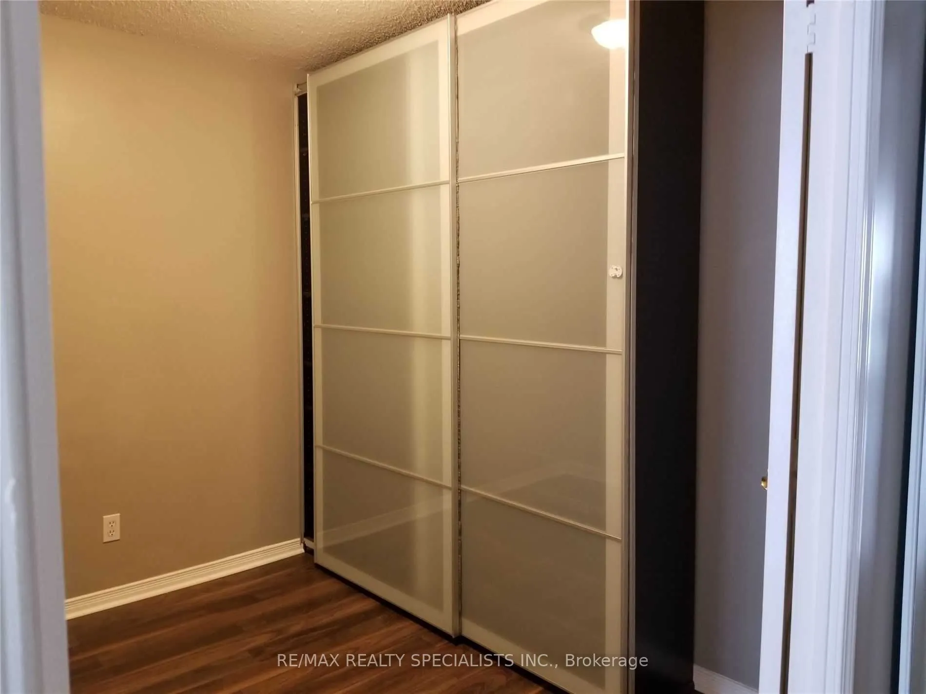 55 Harrison Garden Boulevard, #411