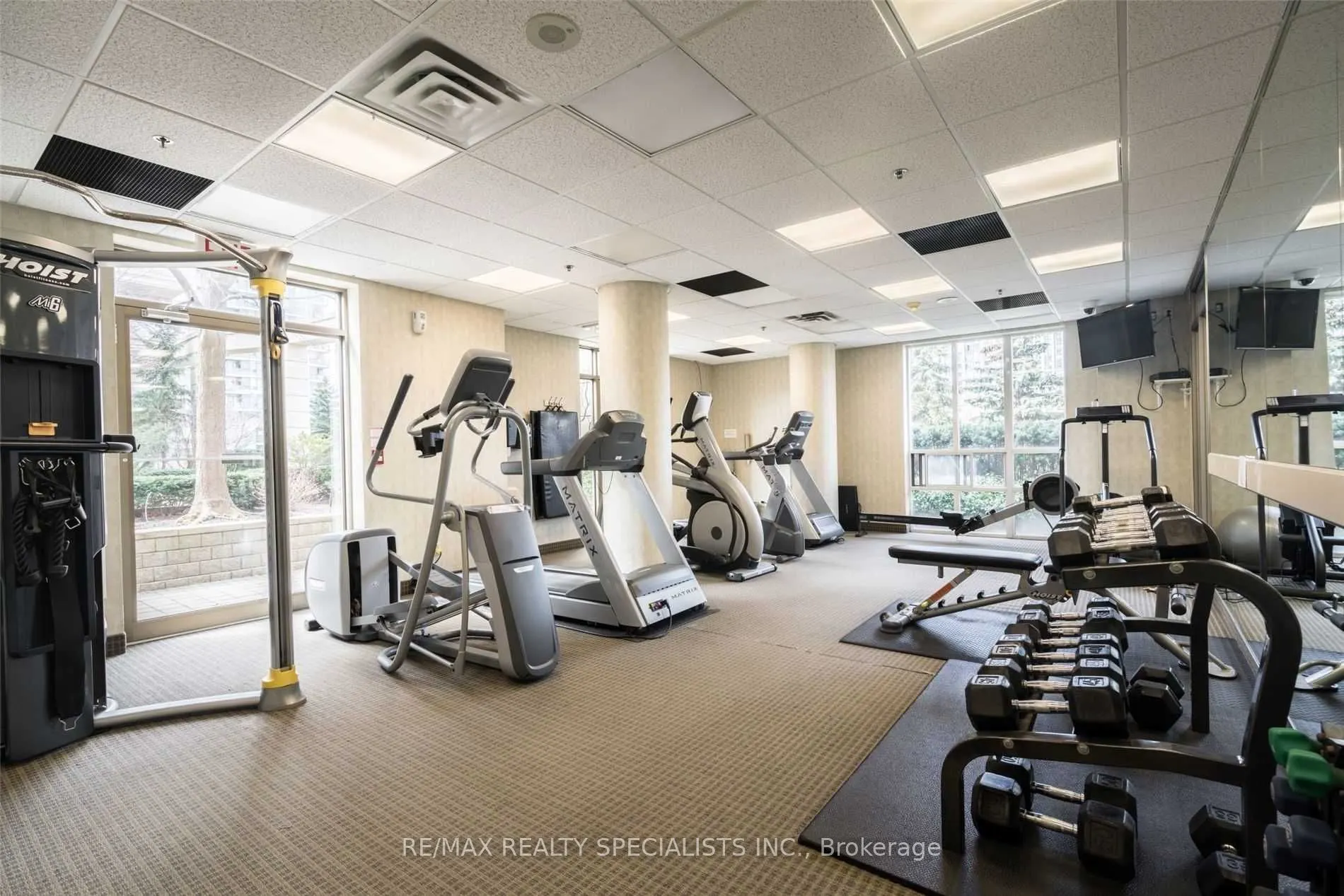 55 Harrison Garden Boulevard, #411