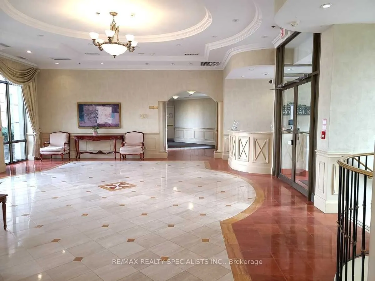 55 Harrison Garden Boulevard, #411