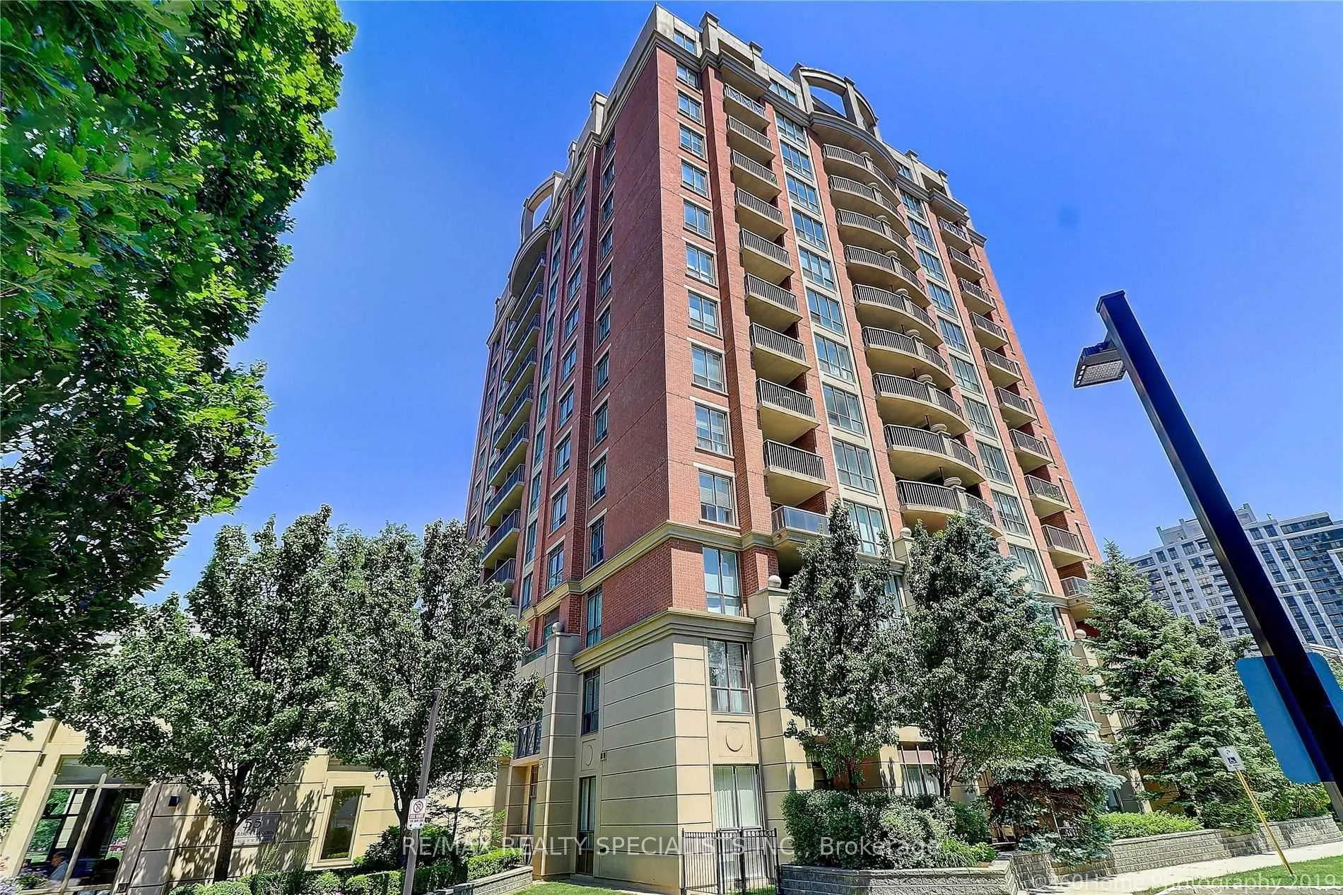 55 Harrison Garden Boulevard, #411