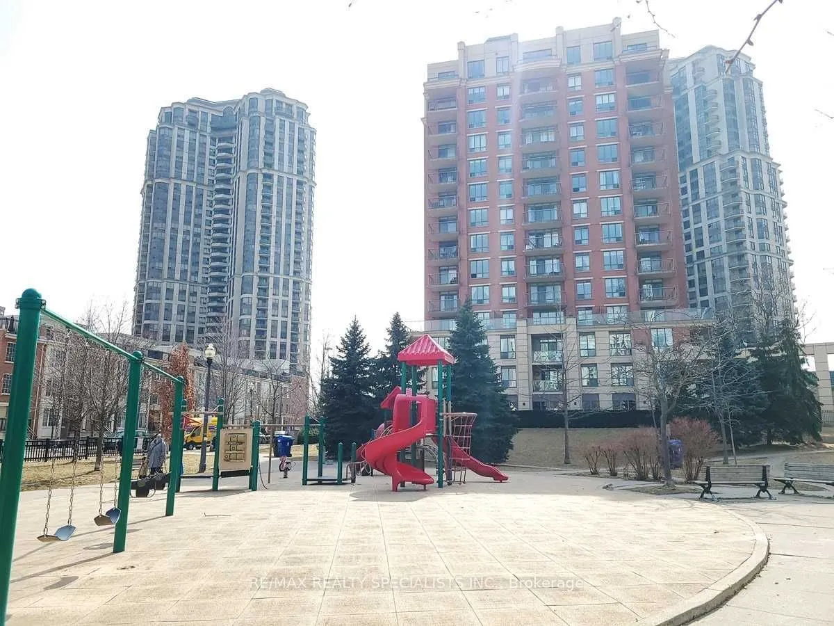 55 Harrison Garden Boulevard, #411