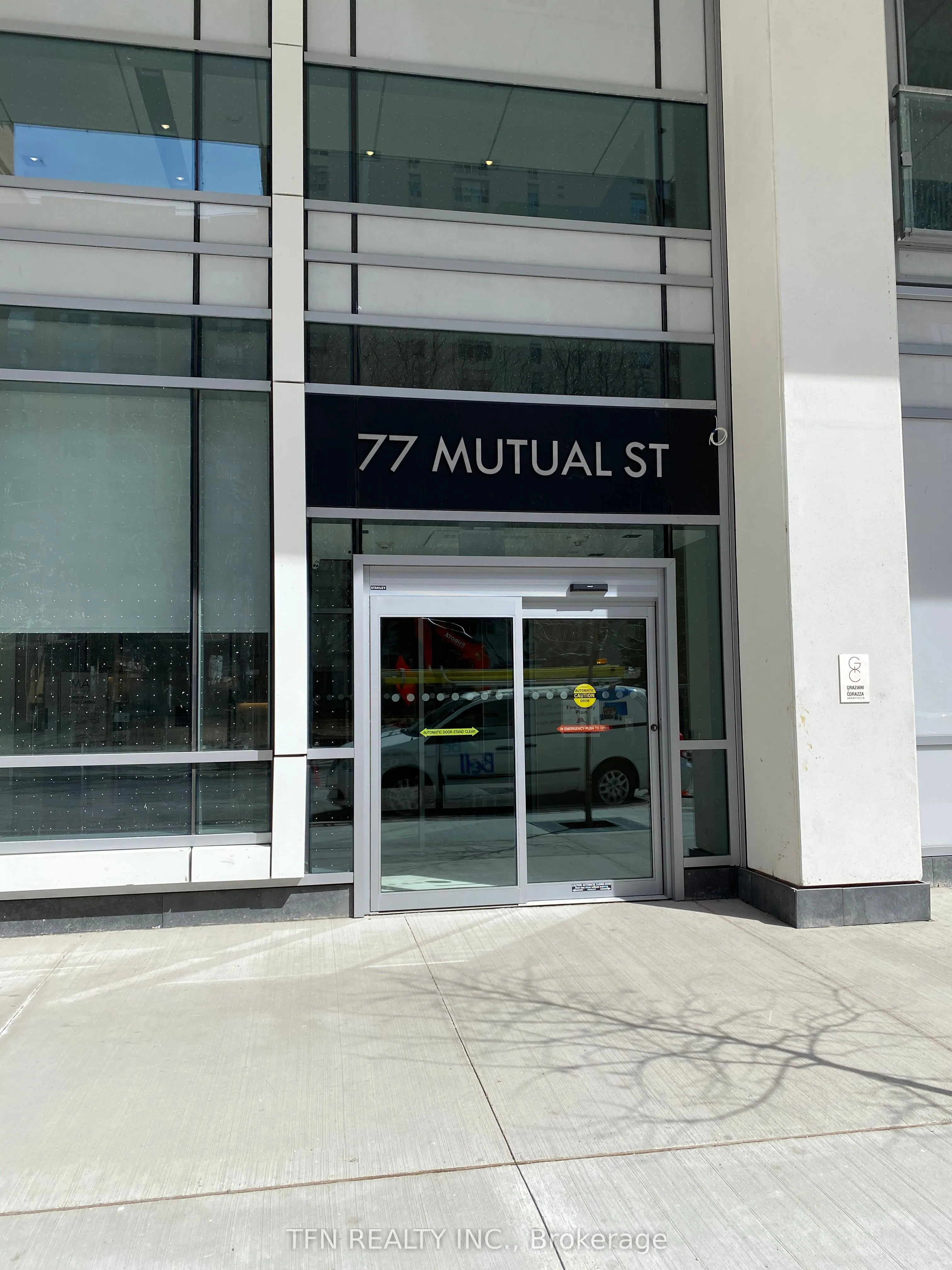 77 Mutual Street, #2206