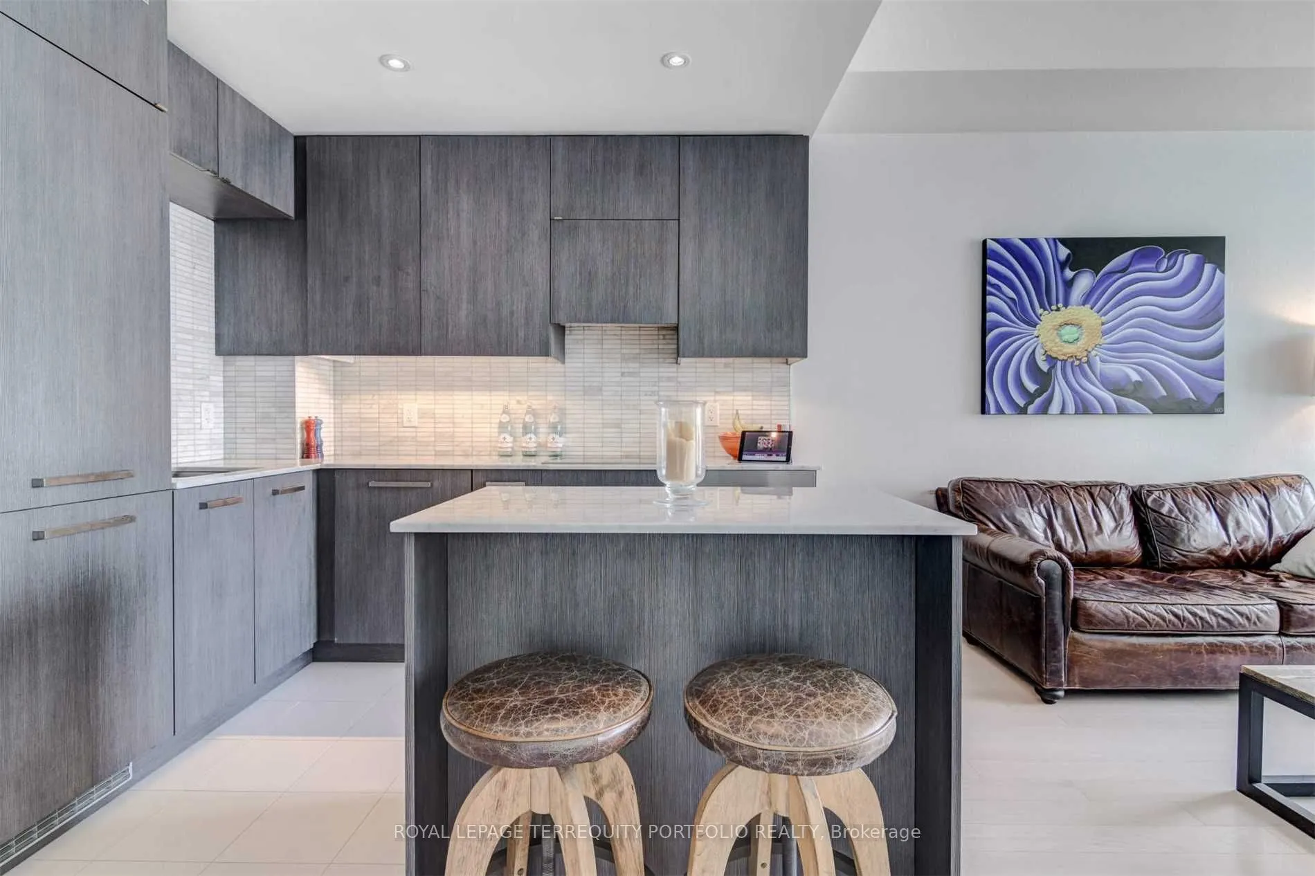 8 The Esplanade Avenue, #1204