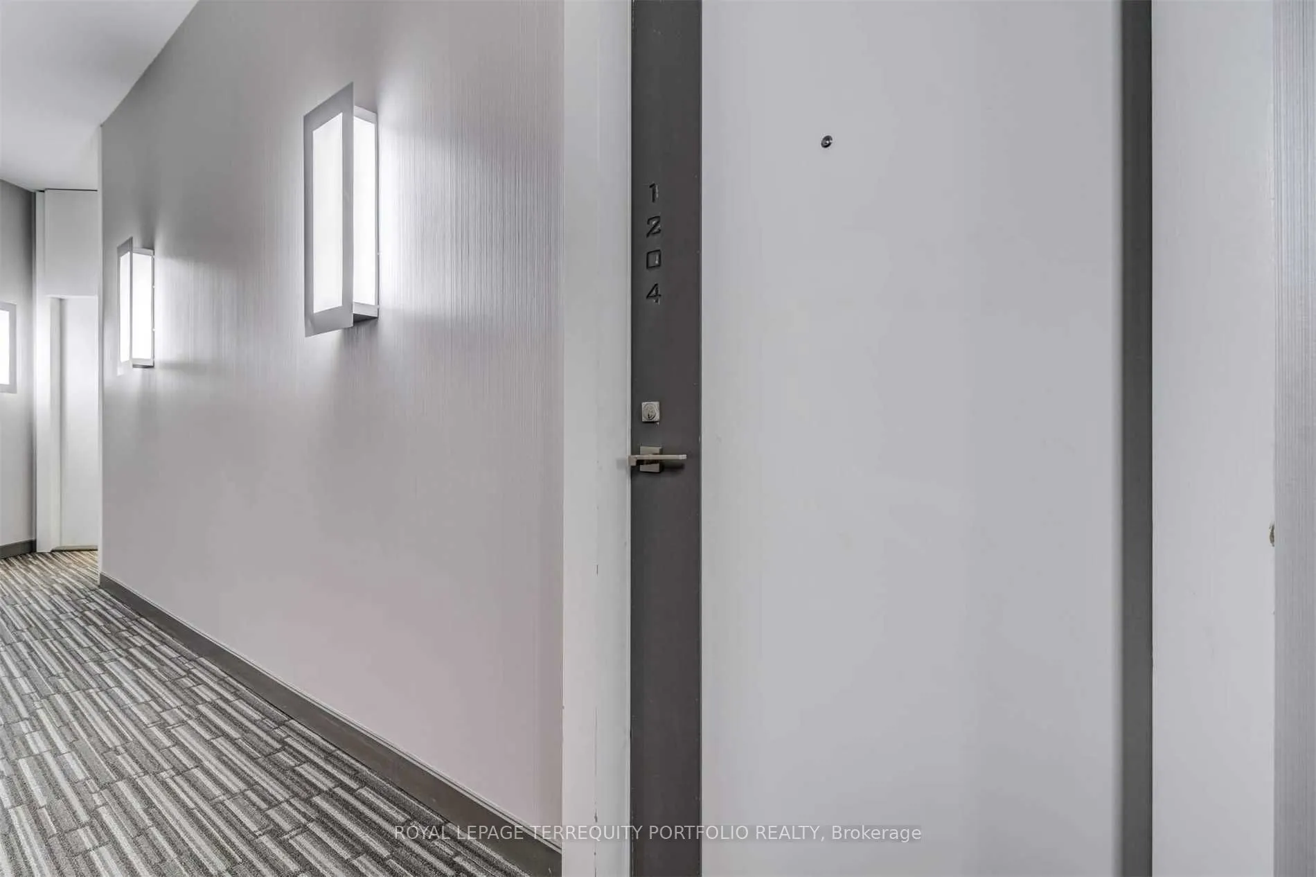 8 The Esplanade Avenue, #1204