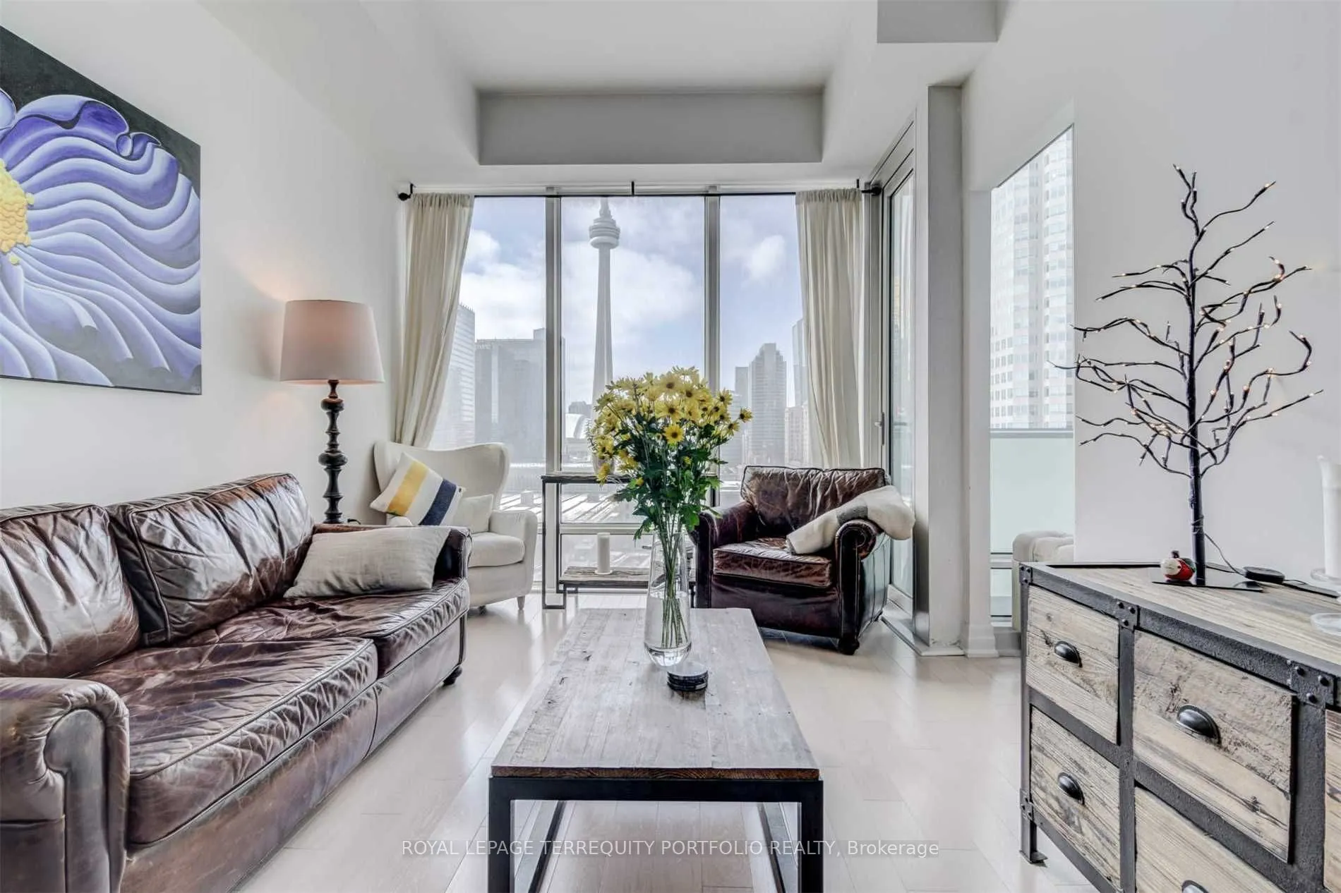 8 The Esplanade Avenue, #1204