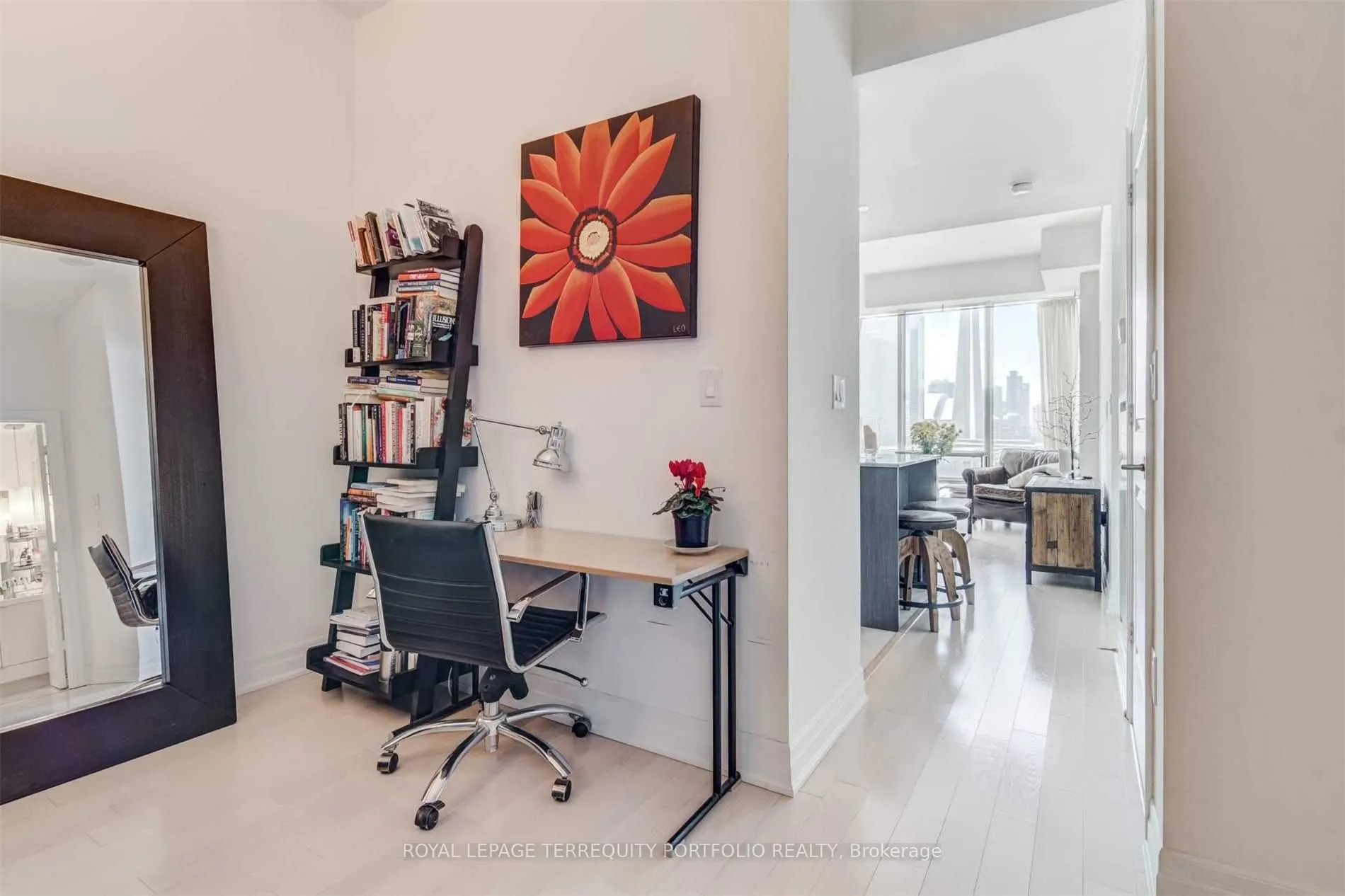 8 The Esplanade Avenue, #1204