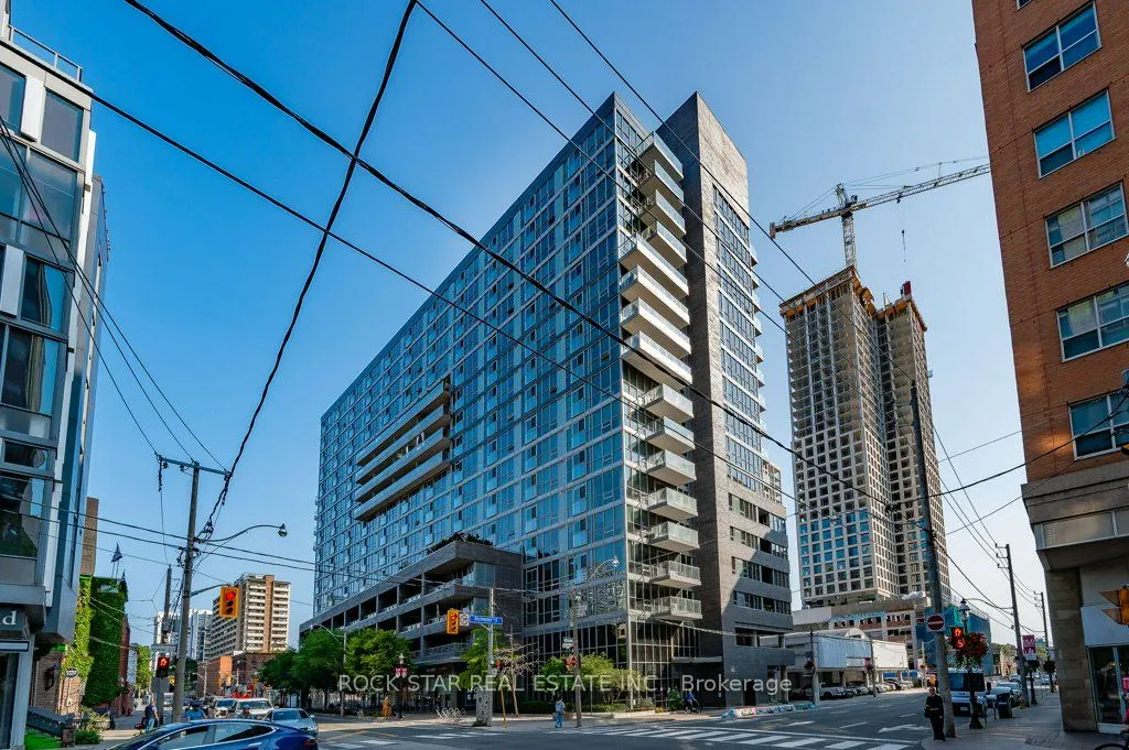 320 Richmond Street E, #LPH13