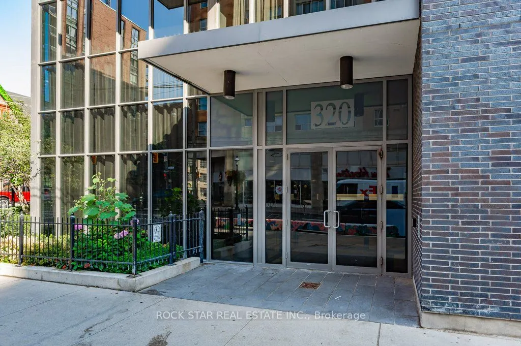 320 Richmond Street E, #LPH13