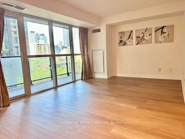 28 Ted Rogers Way, #703