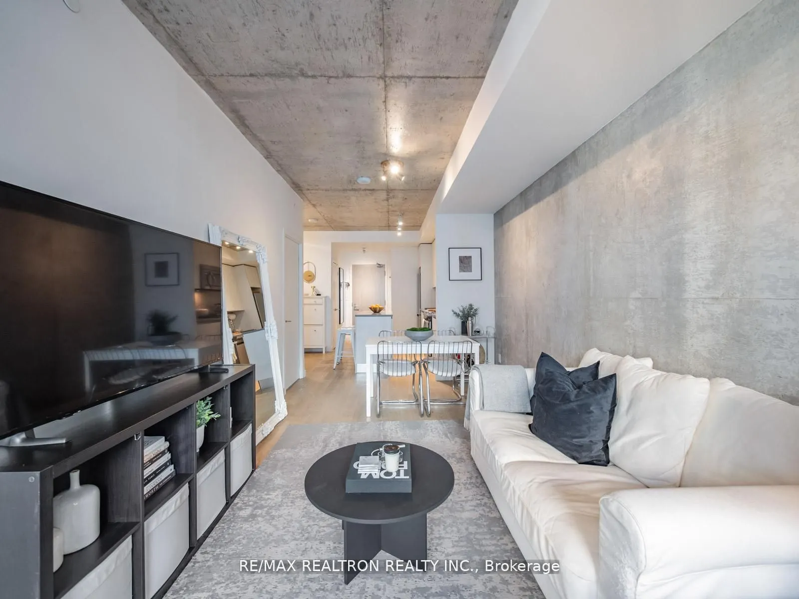 111 Bathurst Street, #1217