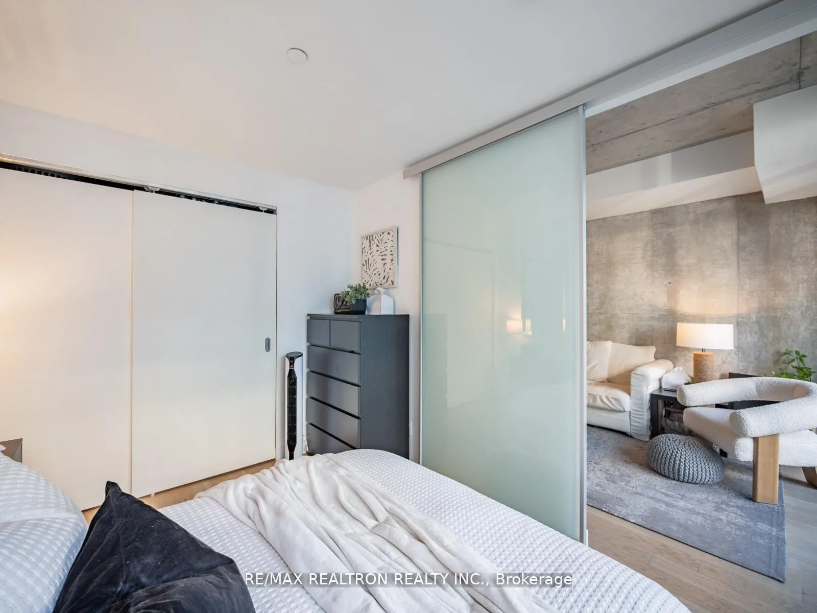 111 Bathurst Street, #1217