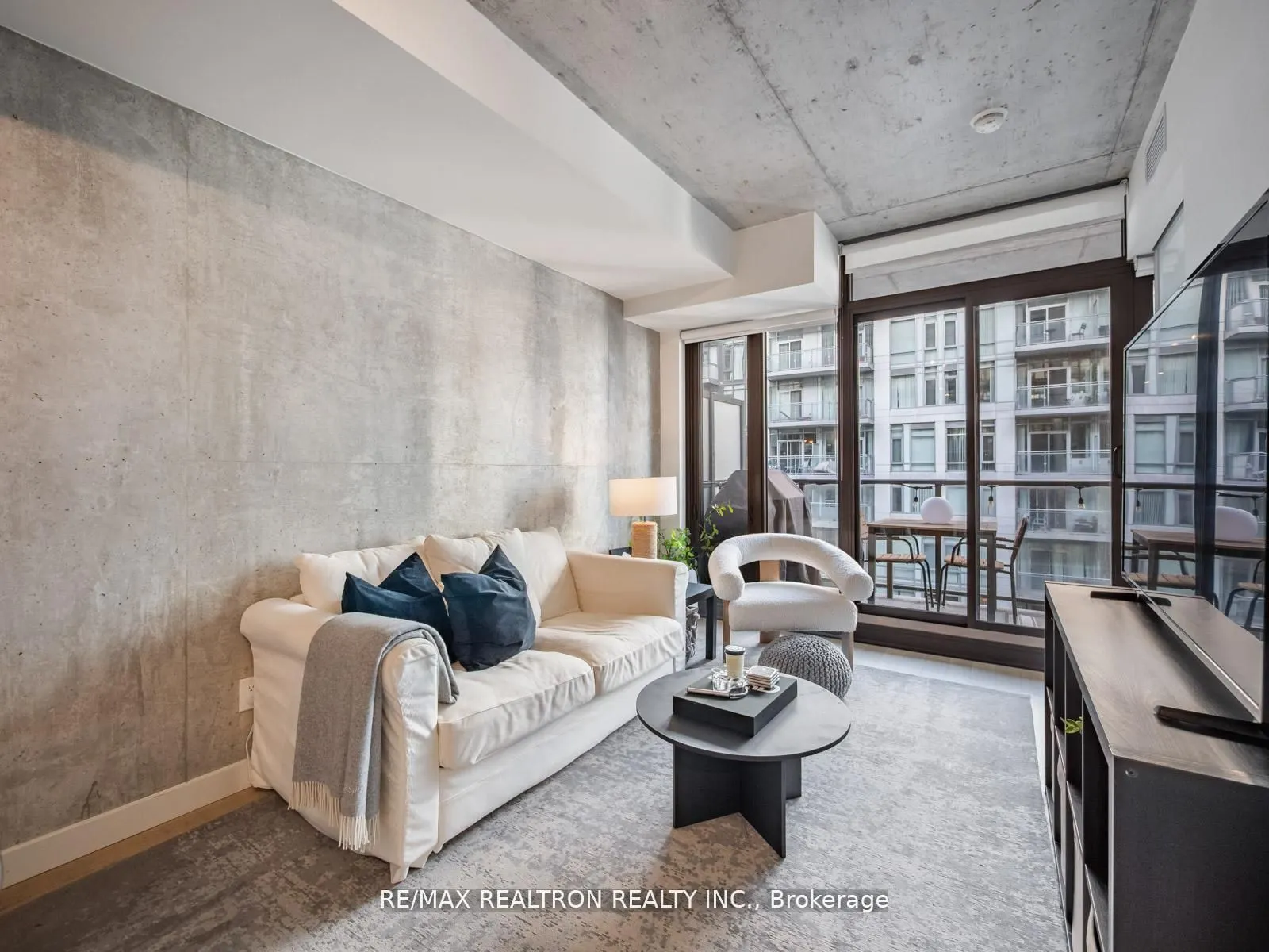 111 Bathurst Street, #1217