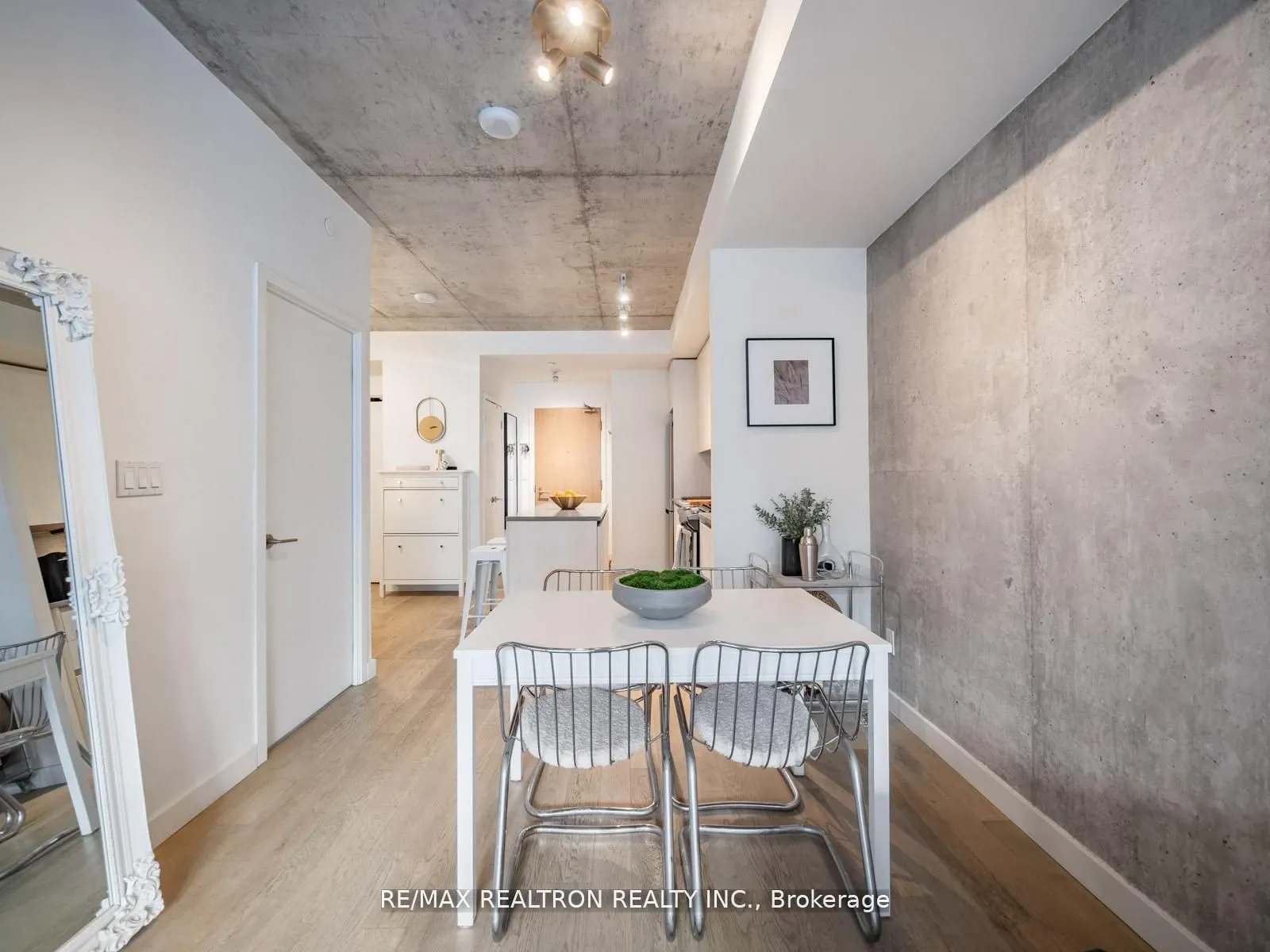 111 Bathurst Street, #1217