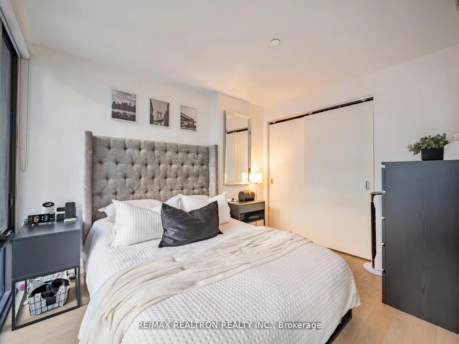 111 Bathurst Street, #1217