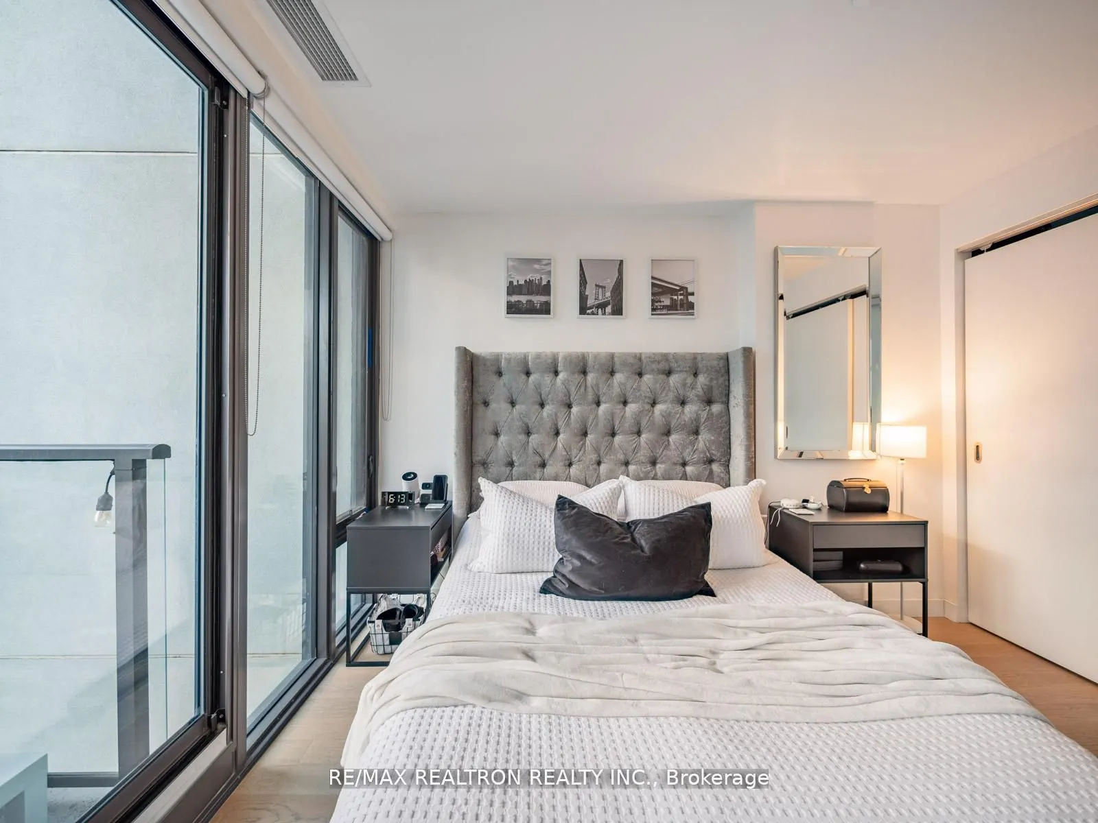 111 Bathurst Street, #1217