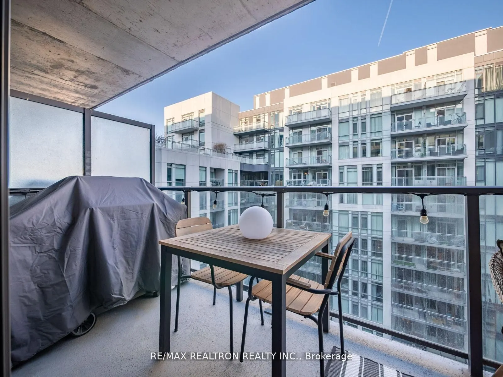 111 Bathurst Street, #1217