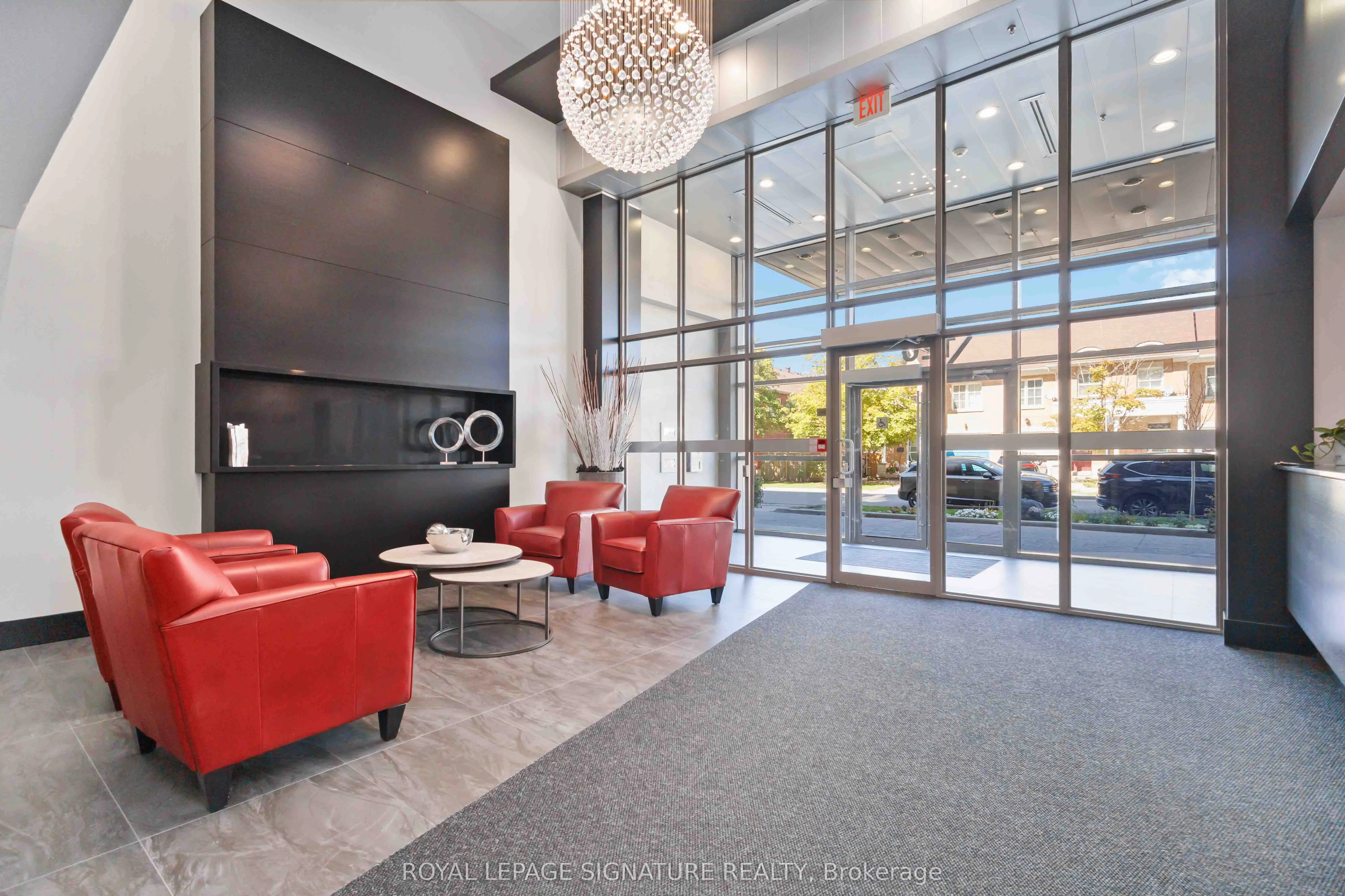 120 Dallimore Circle, #PH904