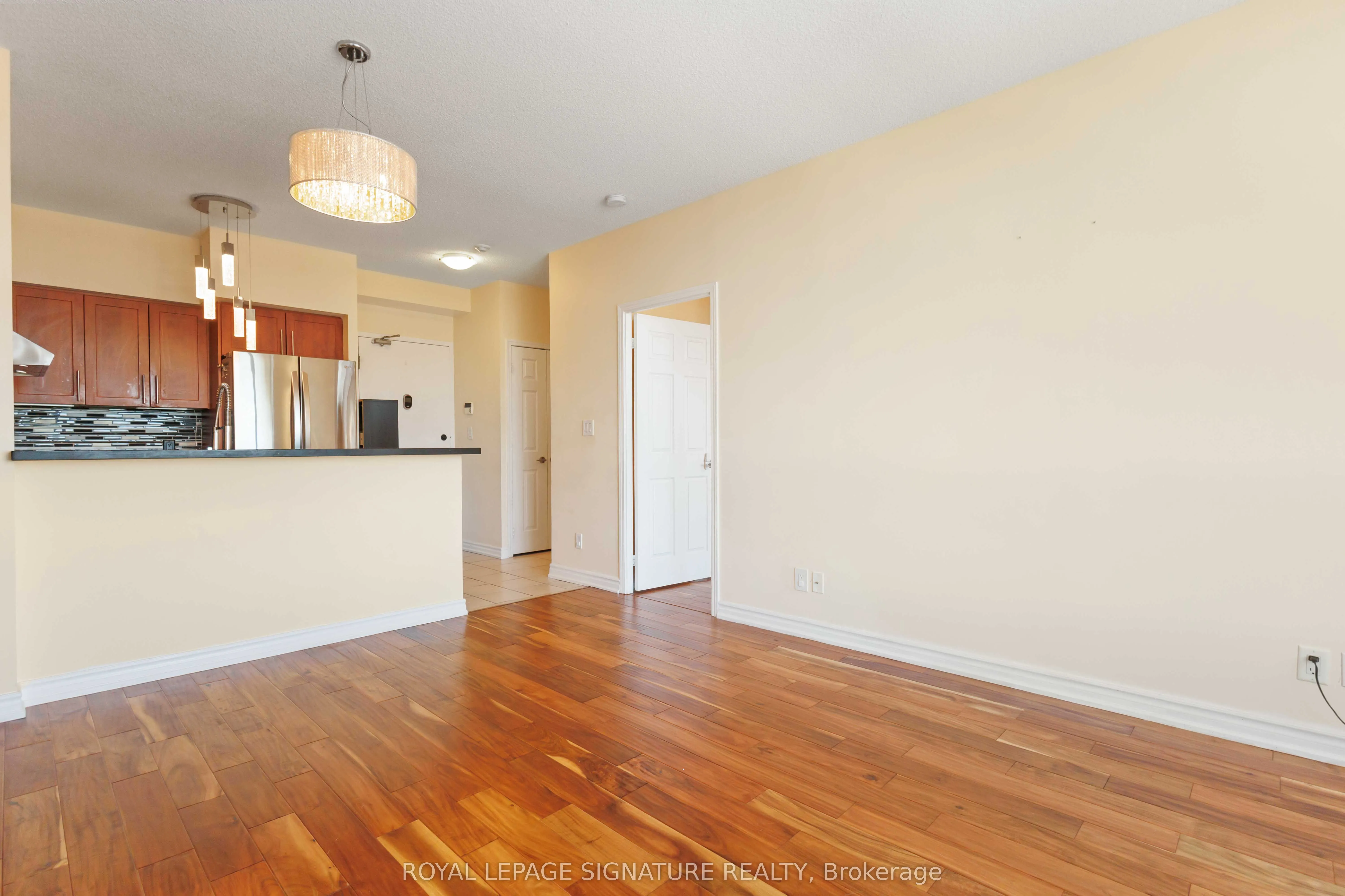 120 Dallimore Circle, #PH904