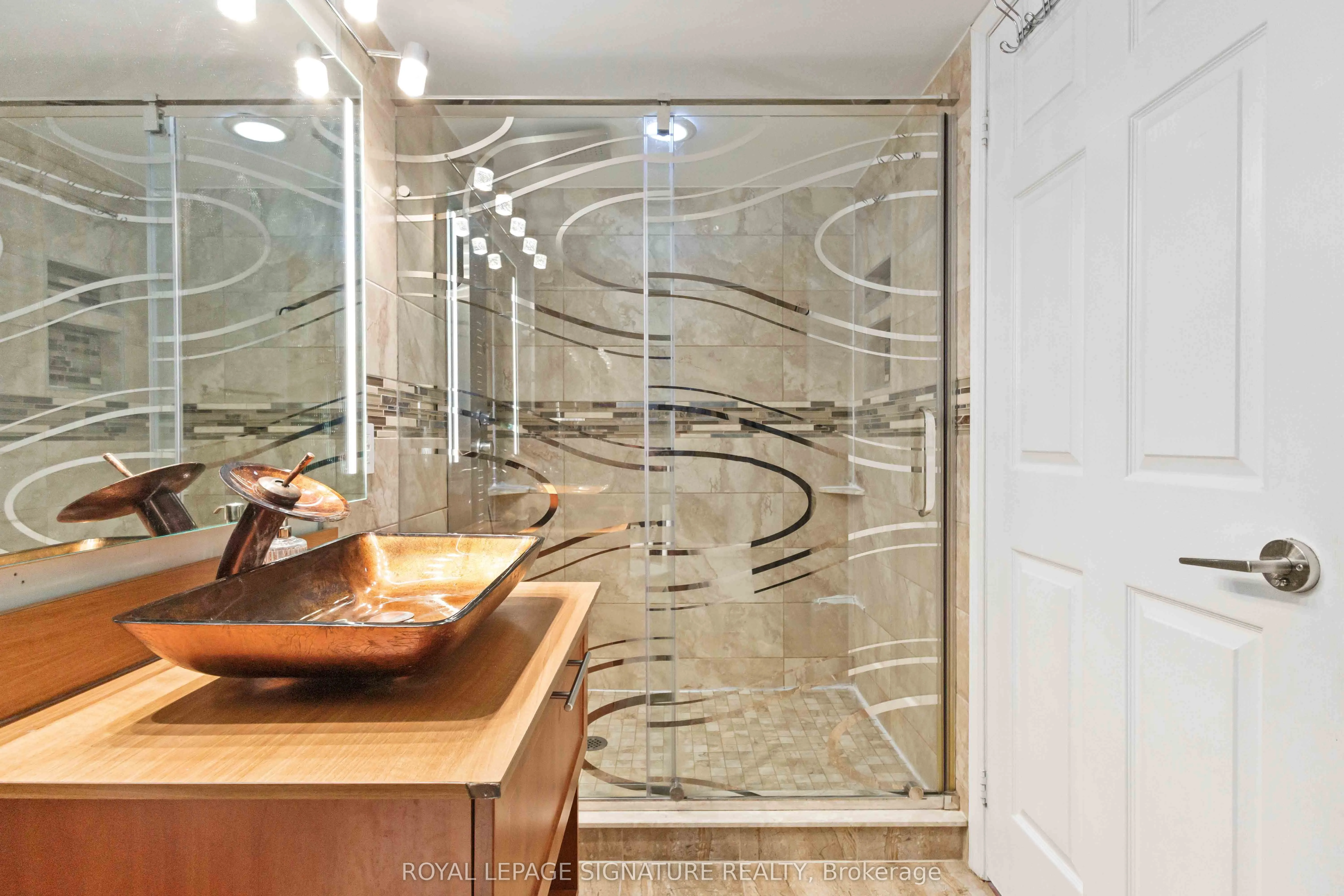 120 Dallimore Circle, #PH904