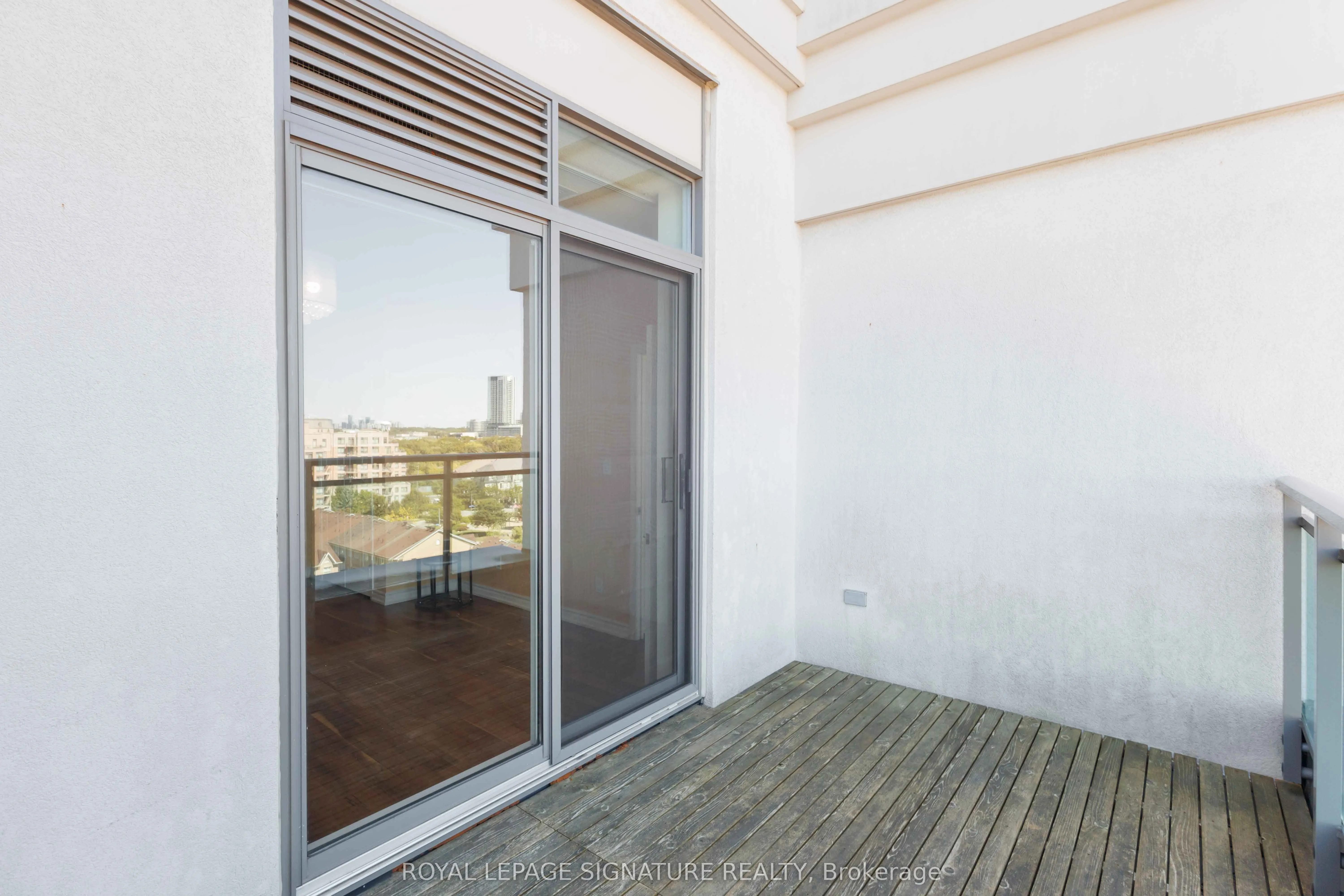 120 Dallimore Circle, #PH904