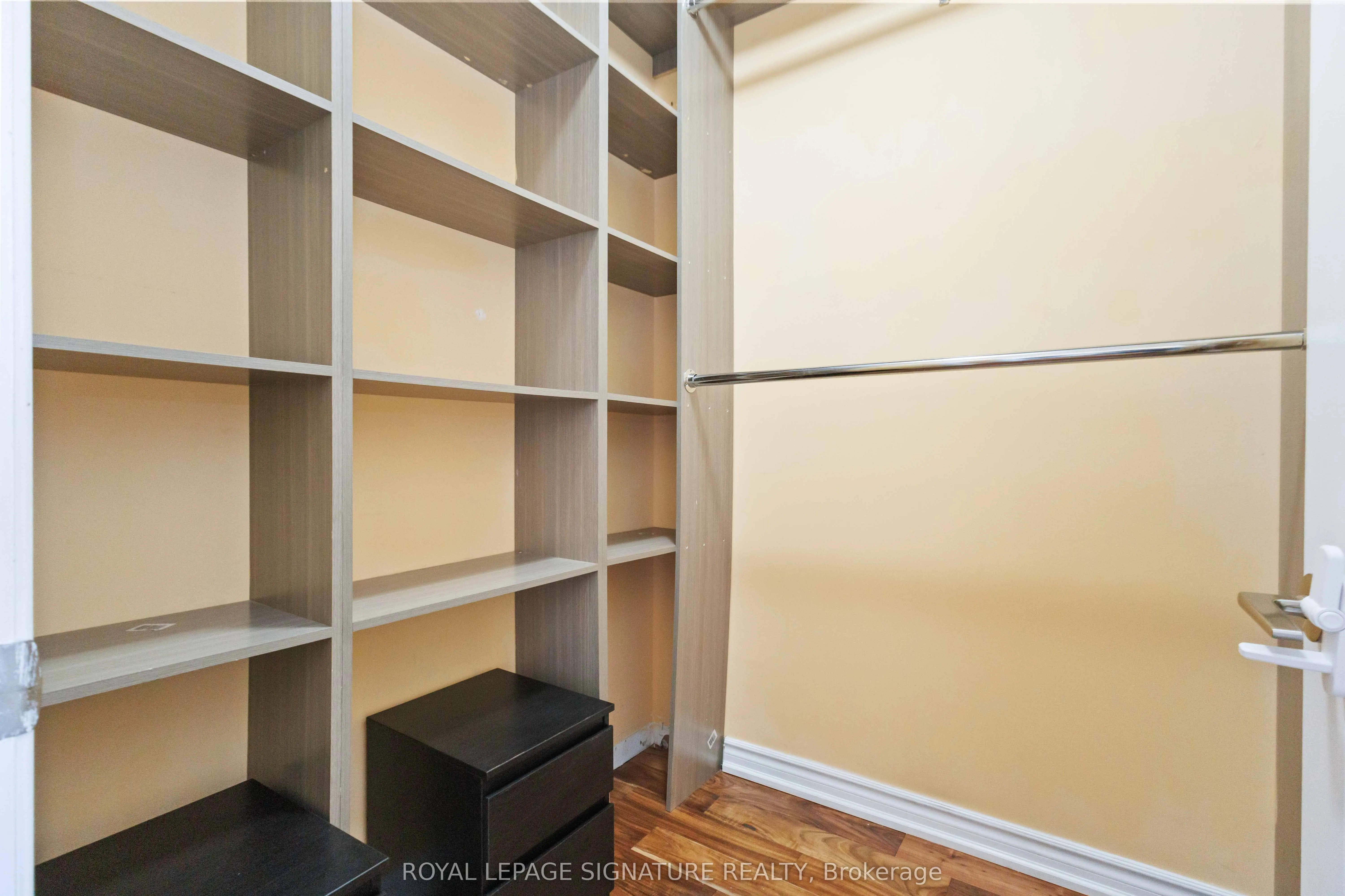 120 Dallimore Circle, #PH904