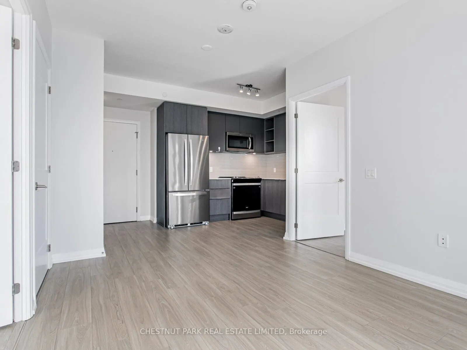 25 Holly Street, #1901