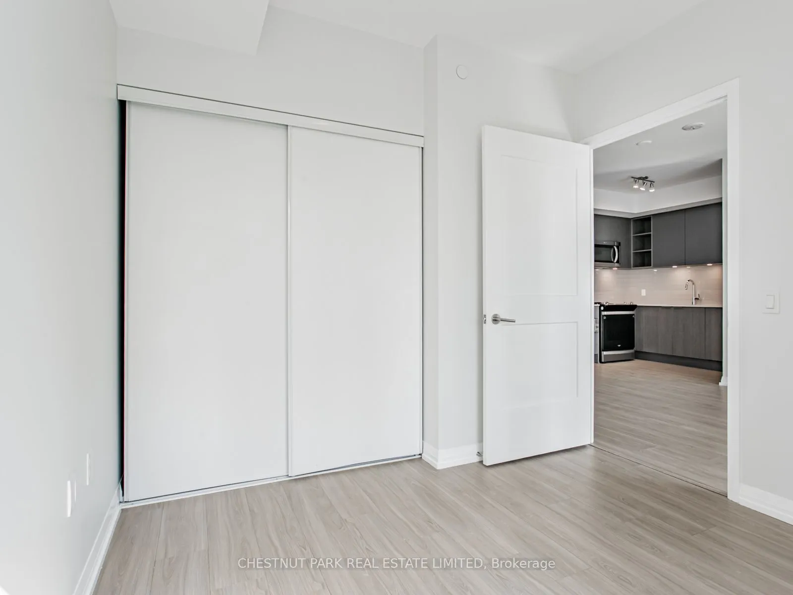 25 Holly Street, #1901