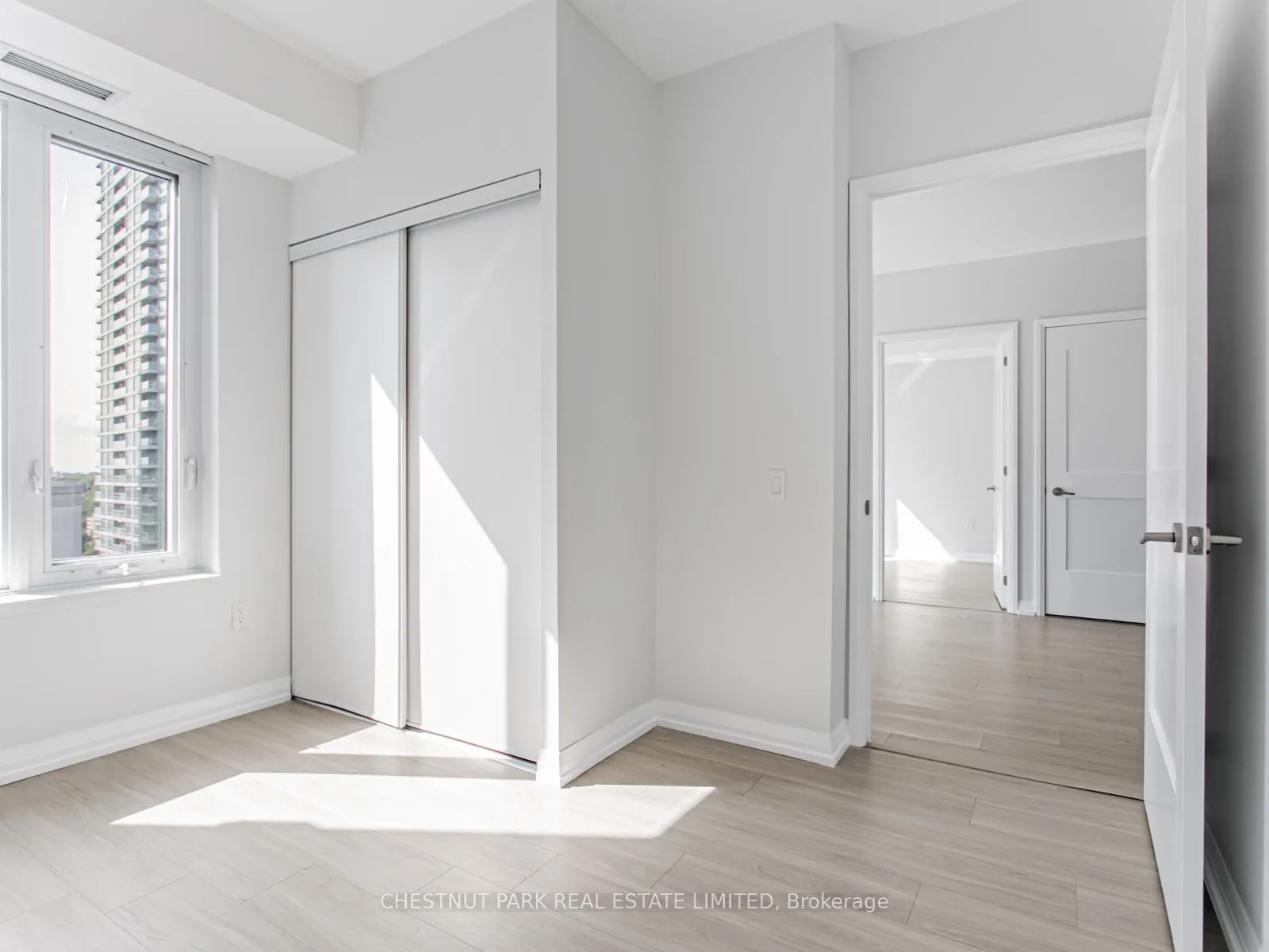 25 Holly Street, #1901