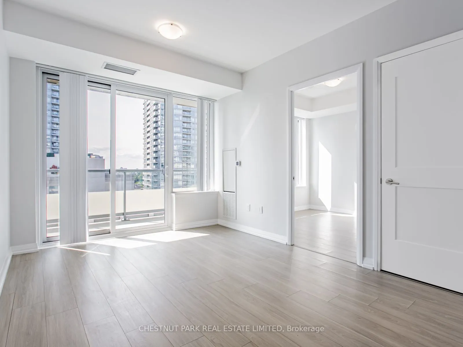 25 Holly Street, #1901