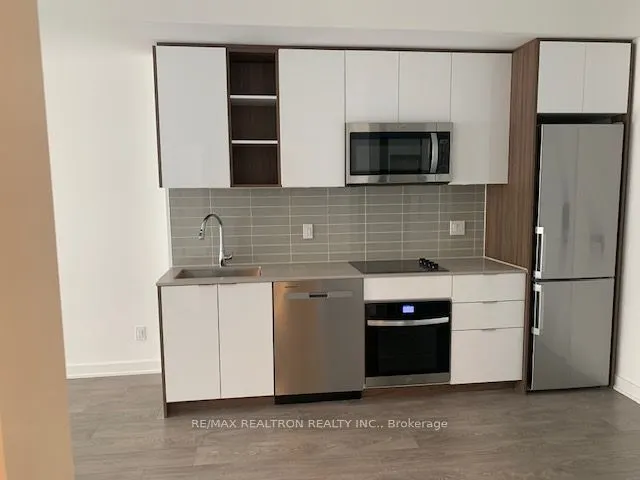 543 Richmond Street, #402
