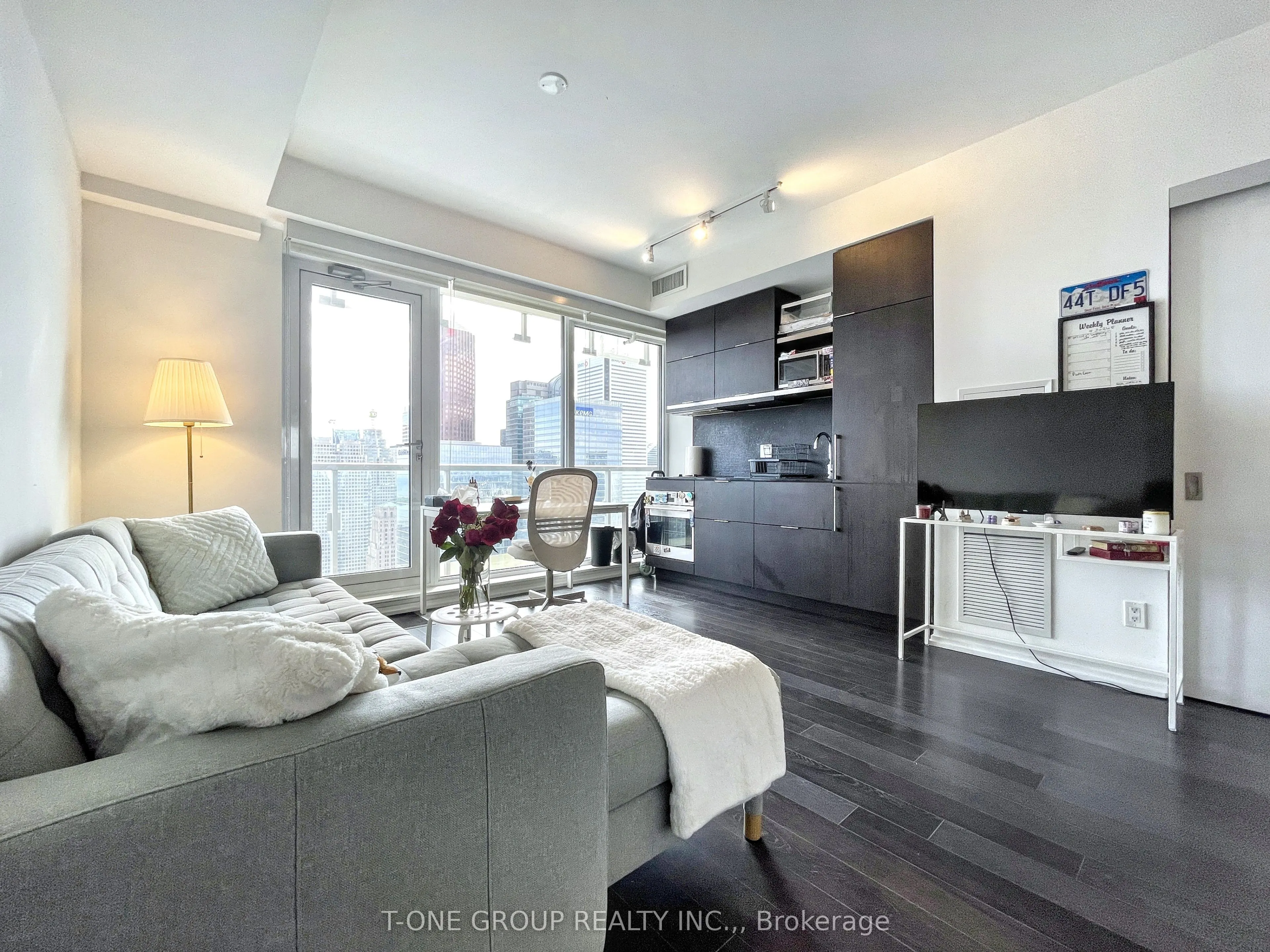 197 Yonge Street, #5108