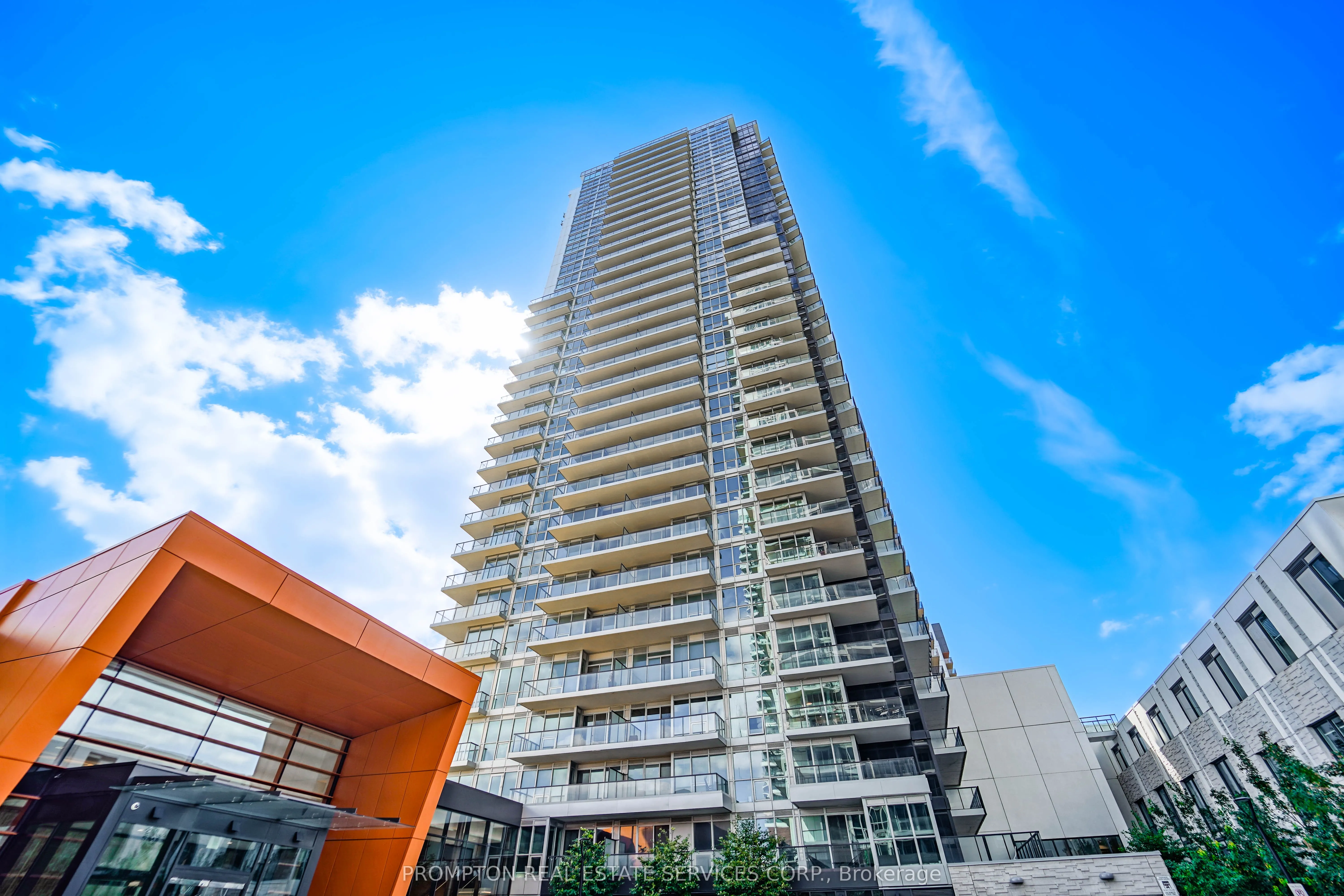 85 McMahon Drive, #711