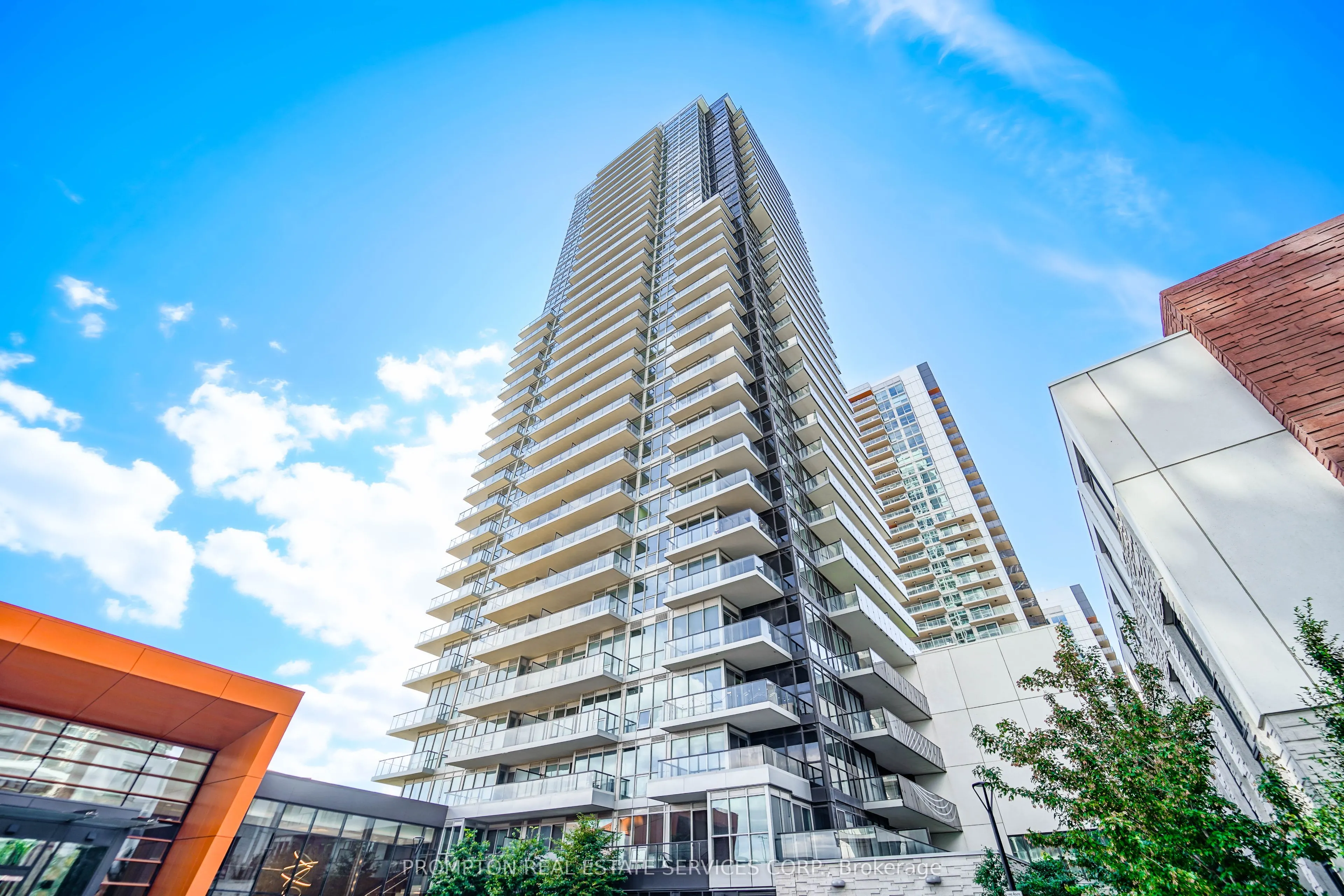 85 McMahon Drive, #711