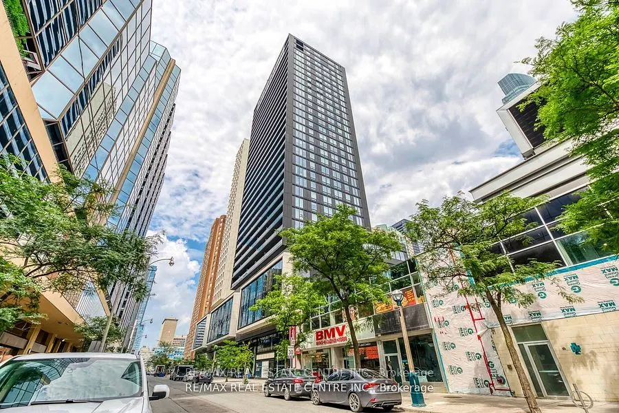 20 Edward Street, #406