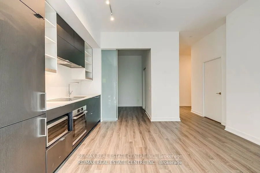 20 Edward Street, #406