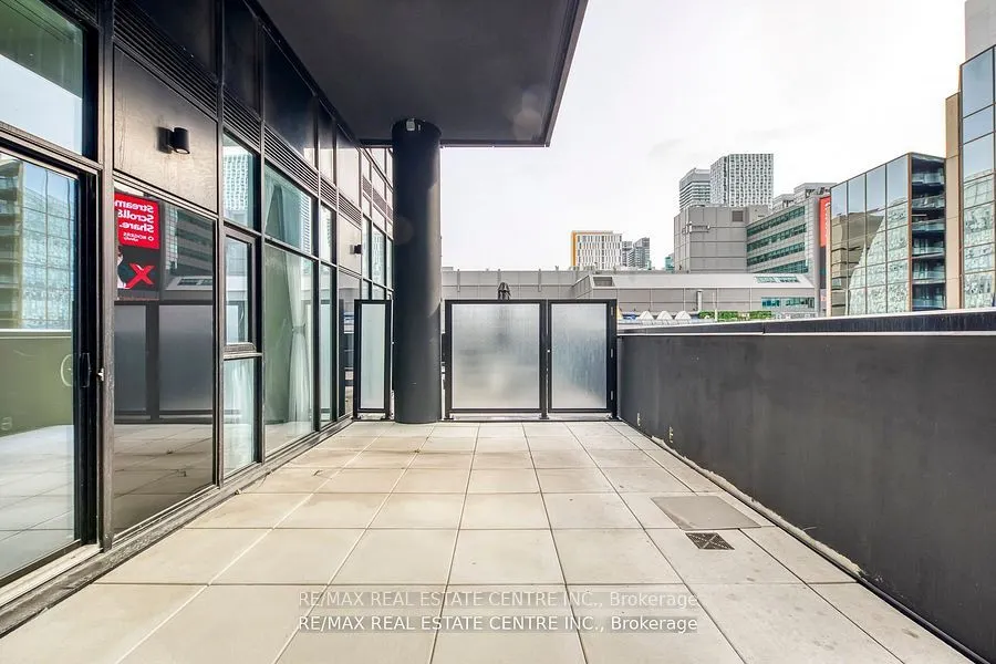 20 Edward Street, #406