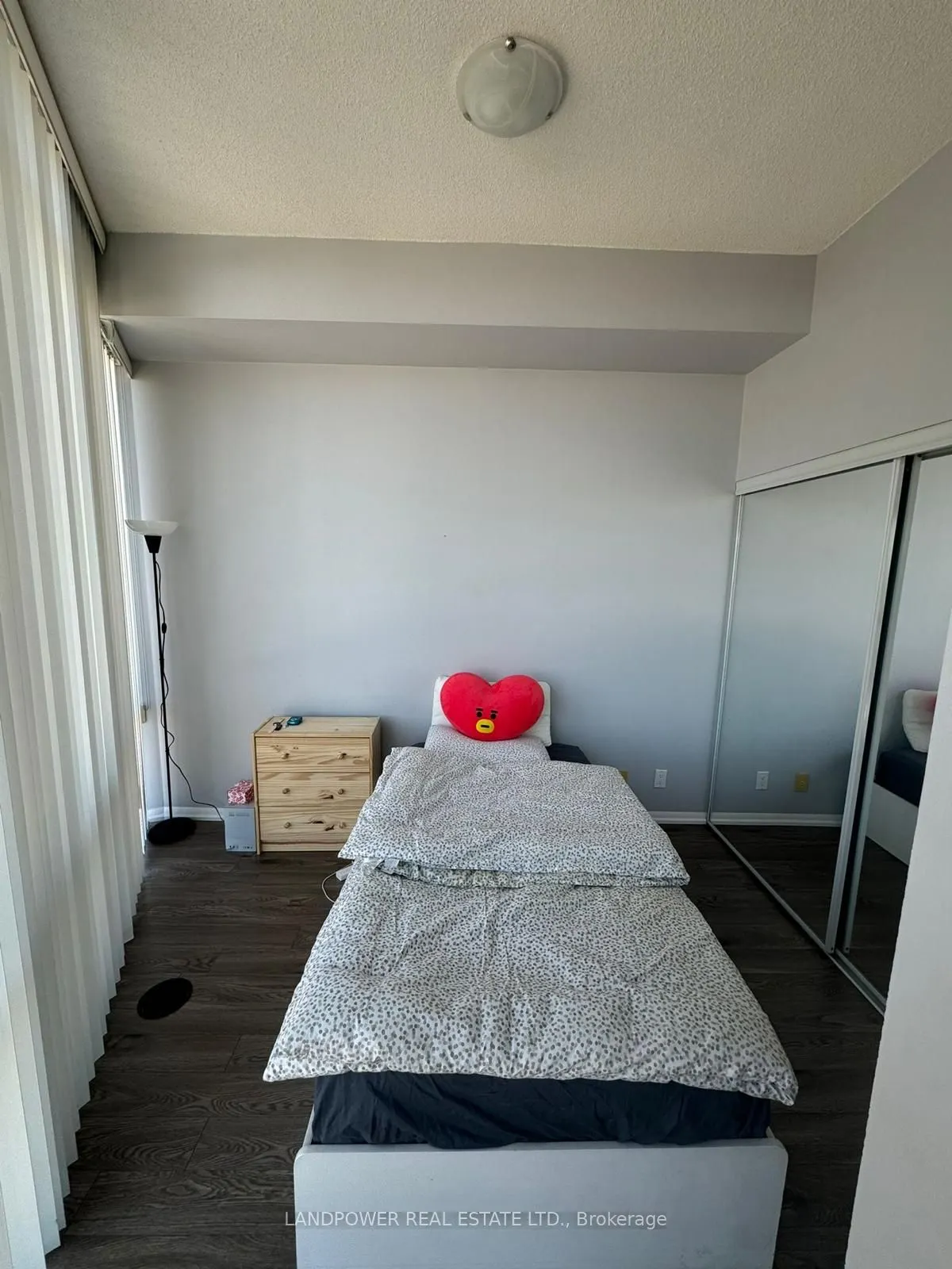 832 Bay Street, #3003