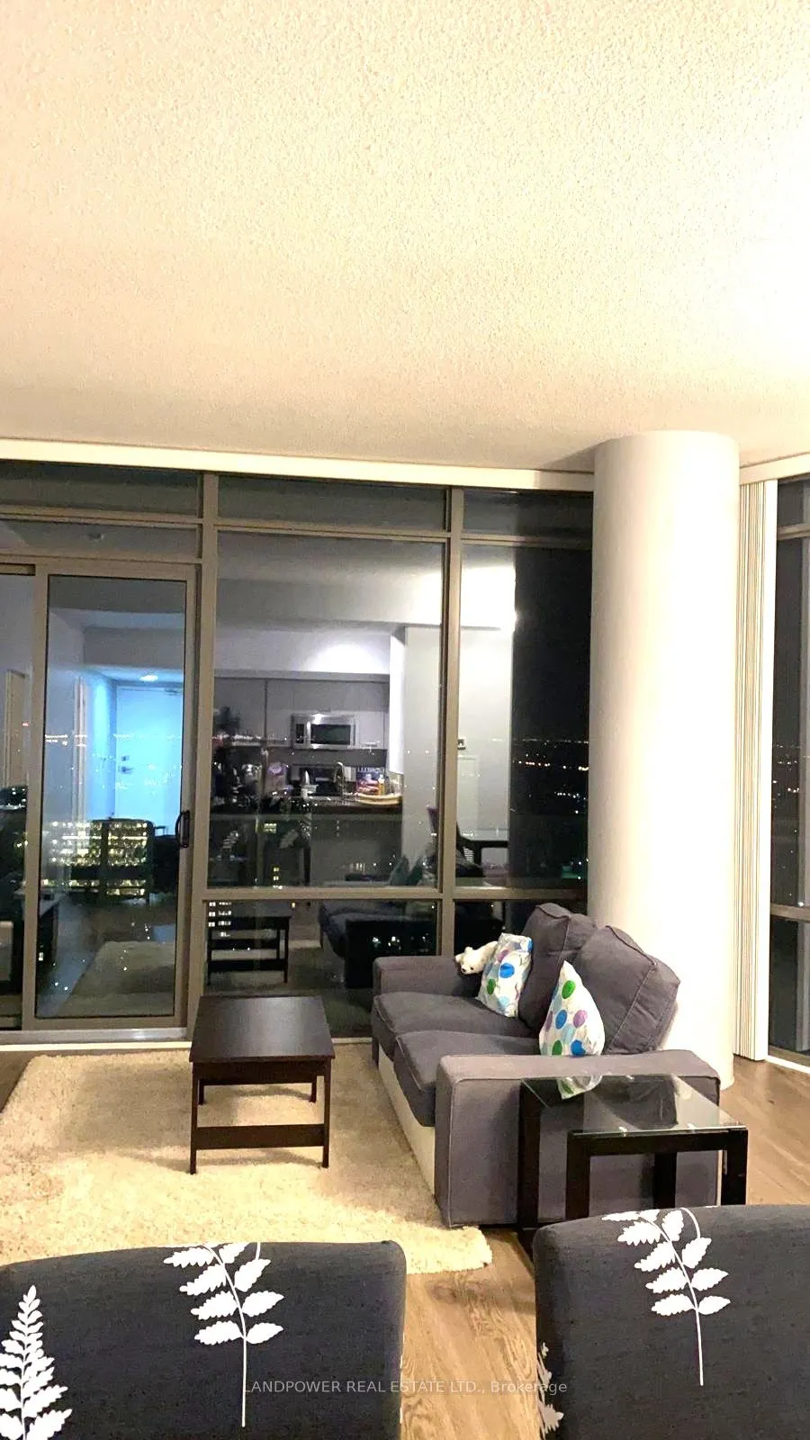 832 Bay Street, #3003