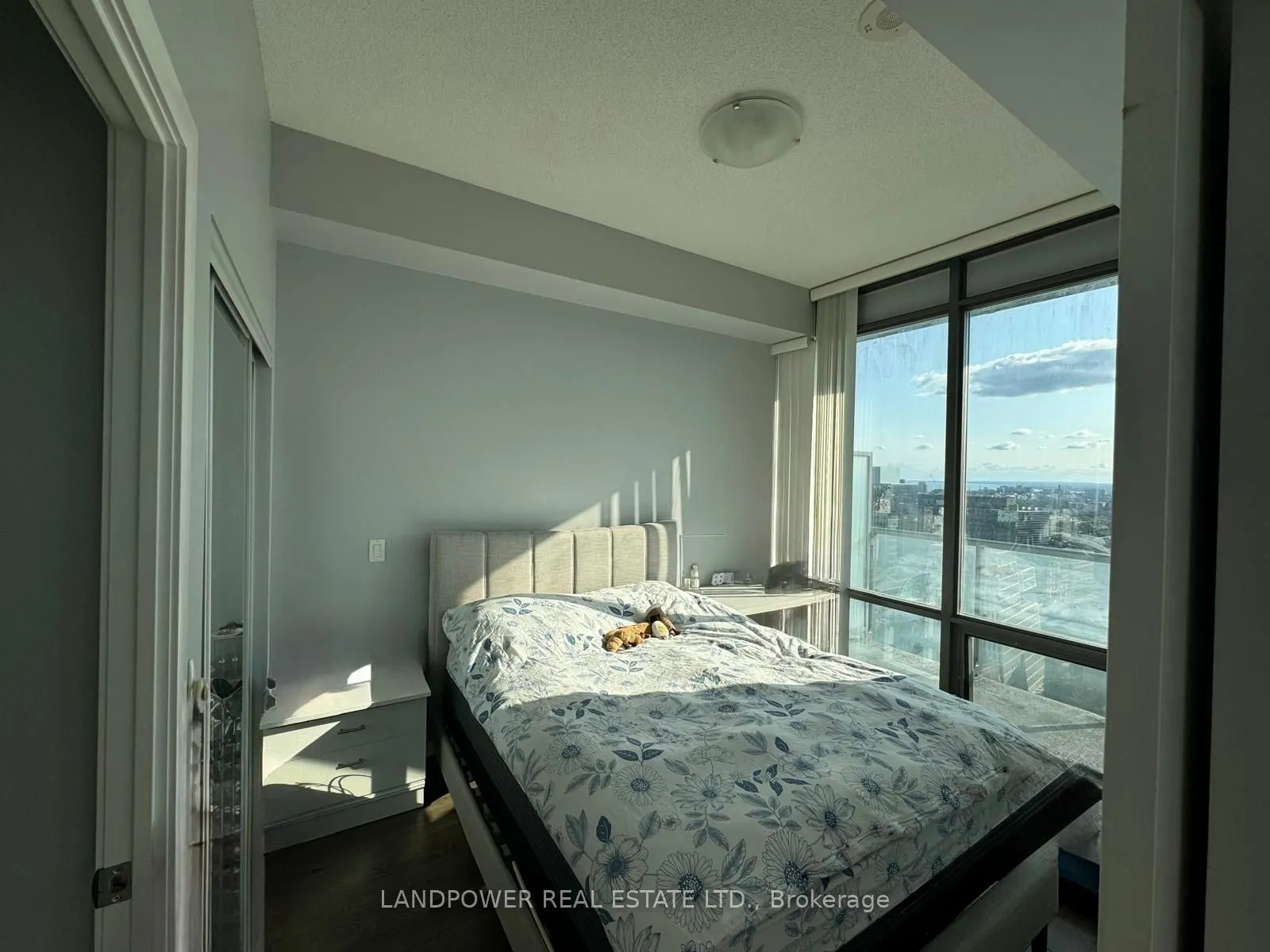 832 Bay Street, #3003