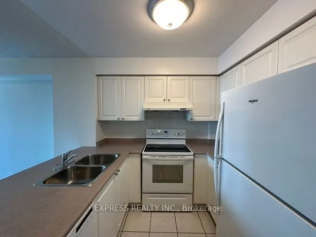8 Hillcrest Avenue, #1005