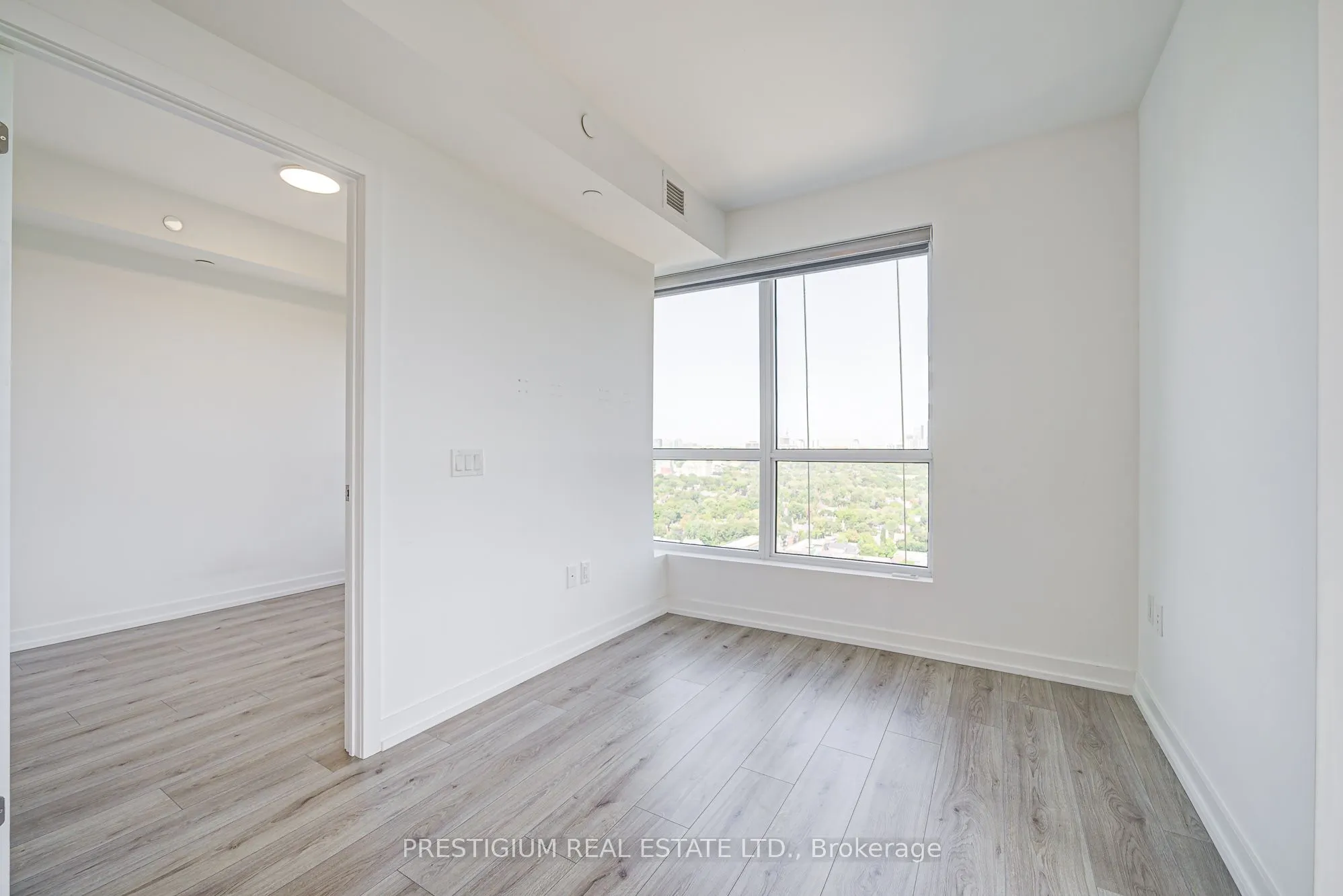 395 Bloor Street E, #2708