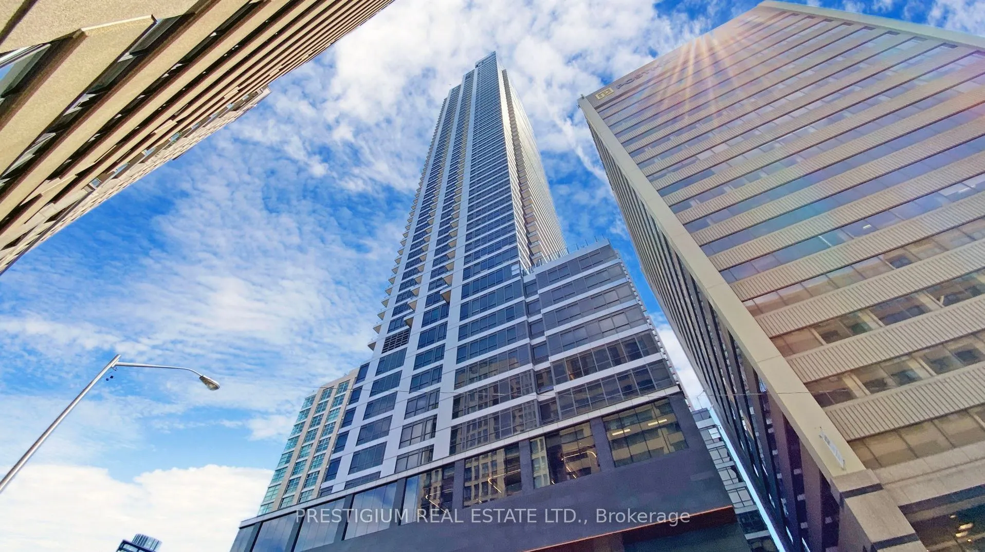 395 Bloor Street E, #2708