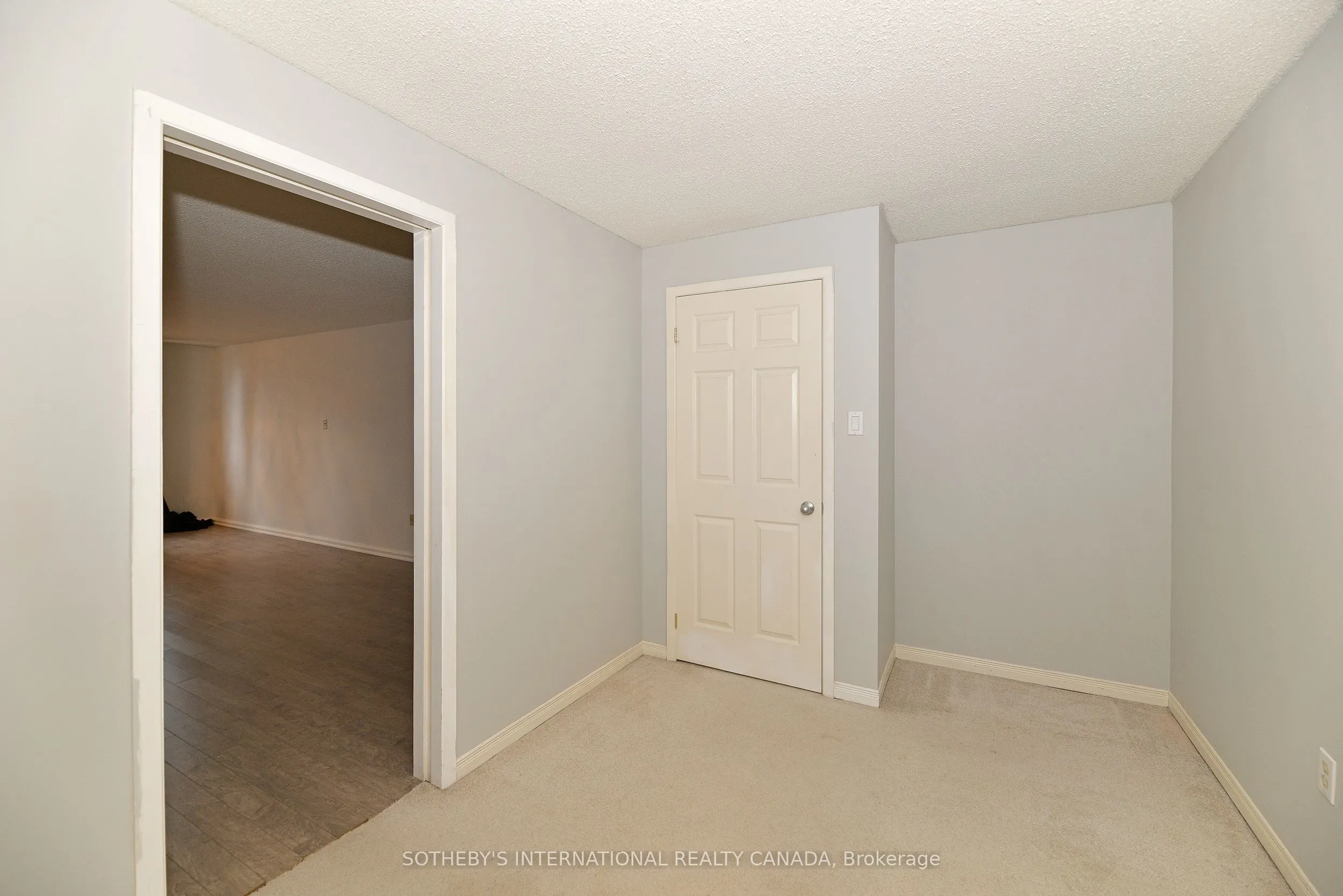 360 Bloor Street E, #607
