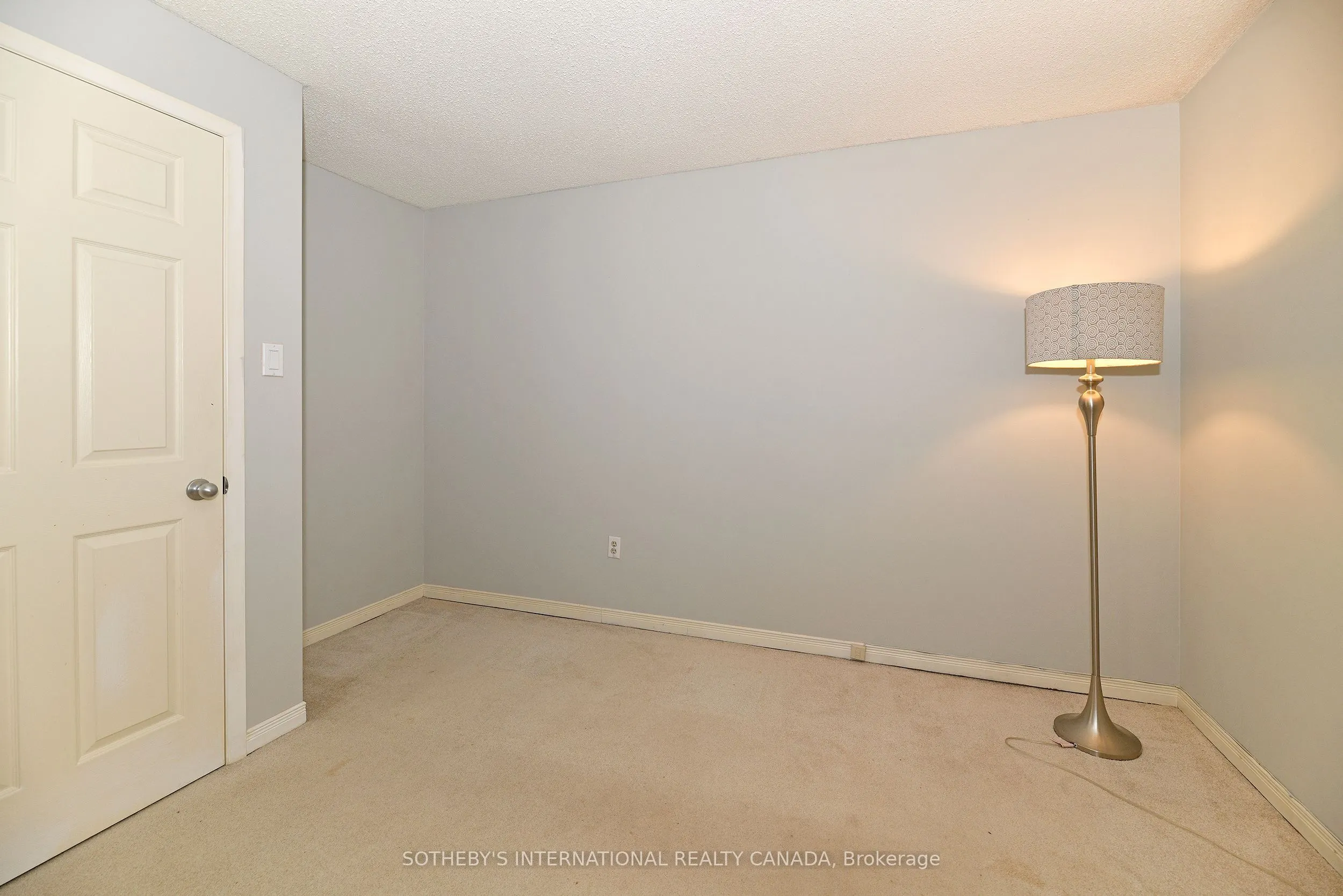 360 Bloor Street E, #607