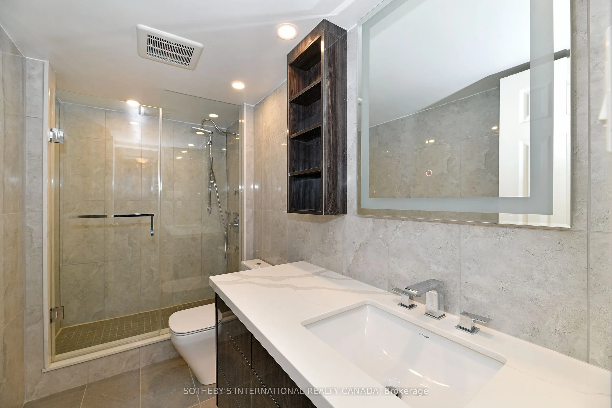 360 Bloor Street E, #607