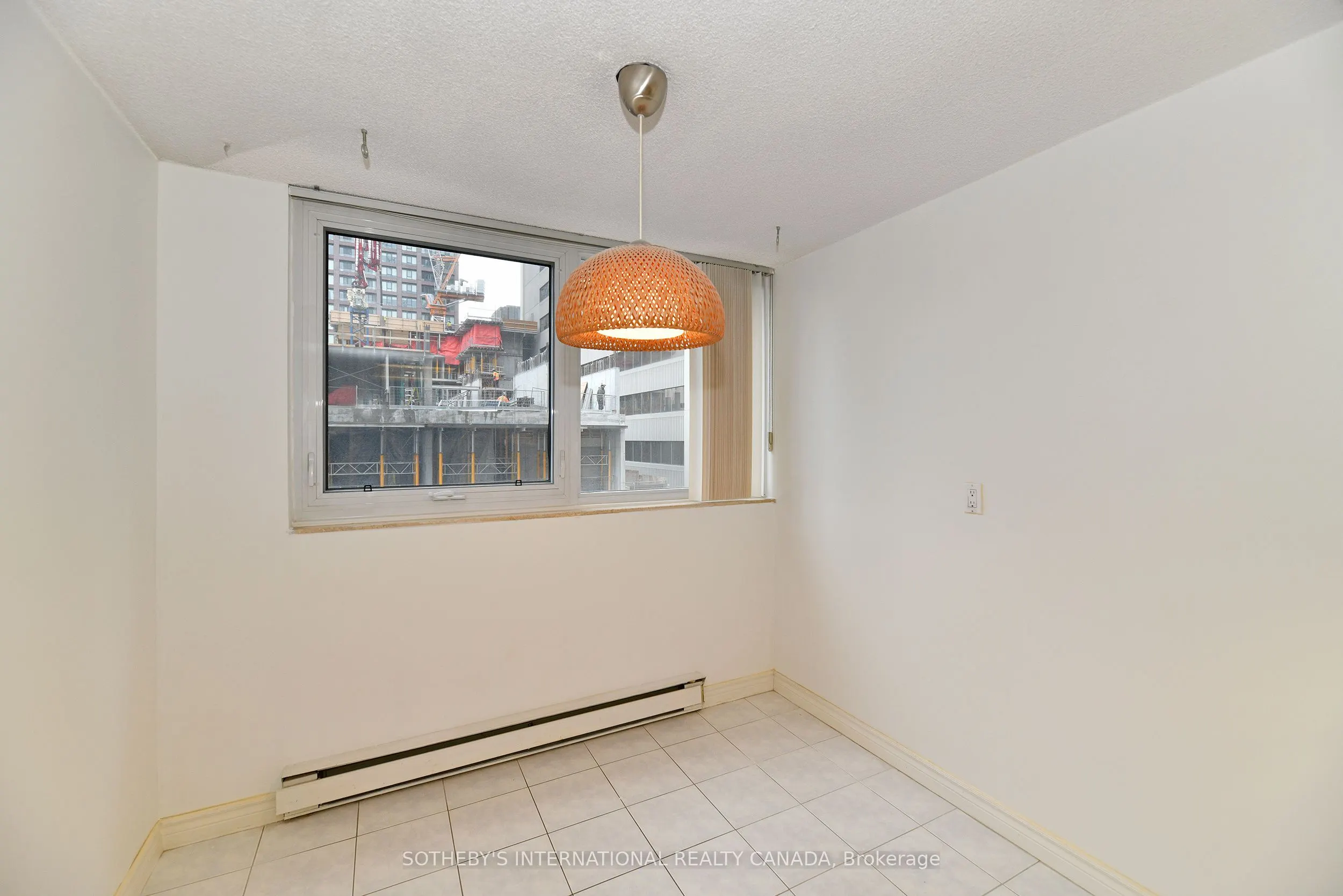 360 Bloor Street E, #607