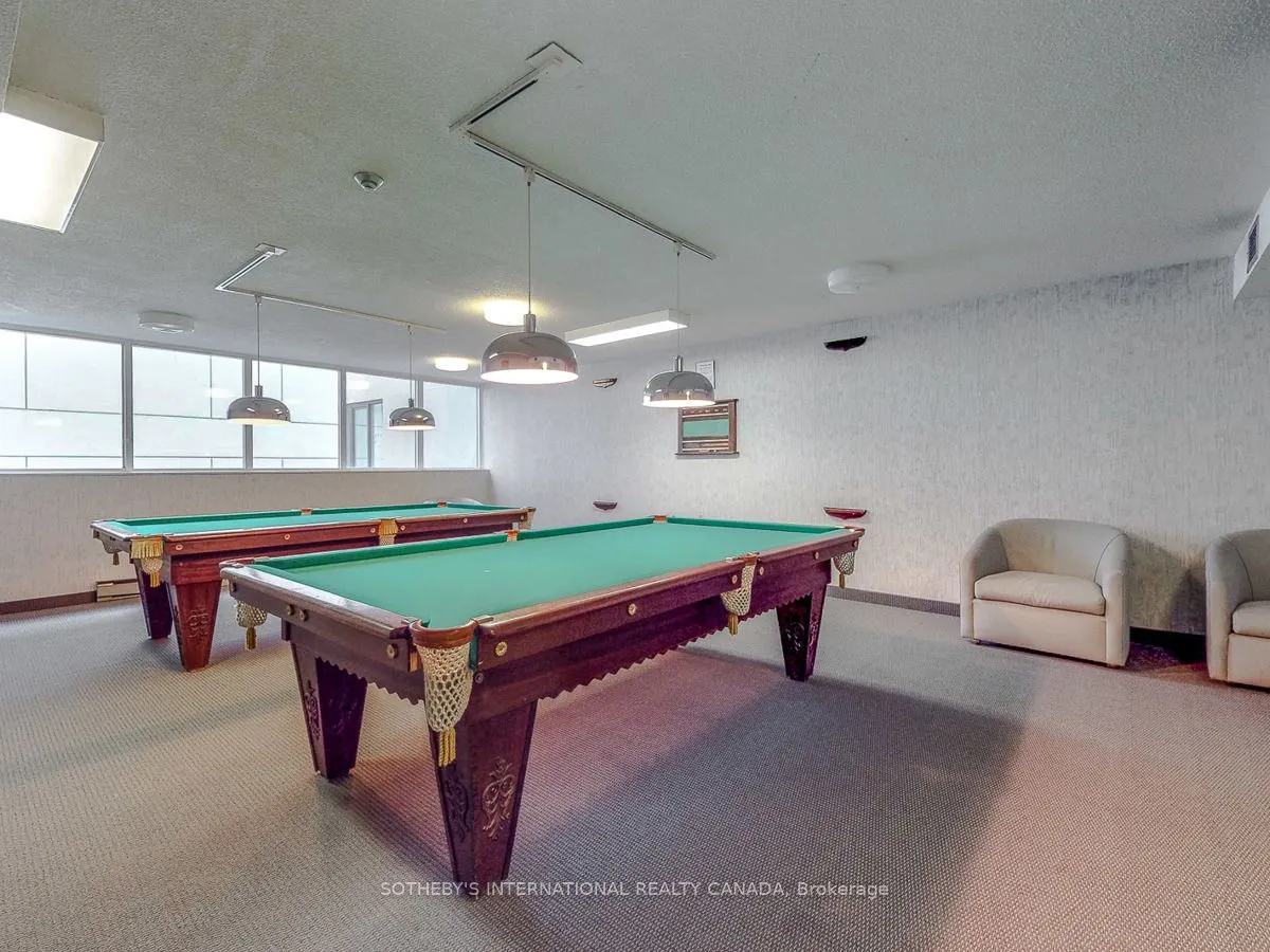 360 Bloor Street E, #607