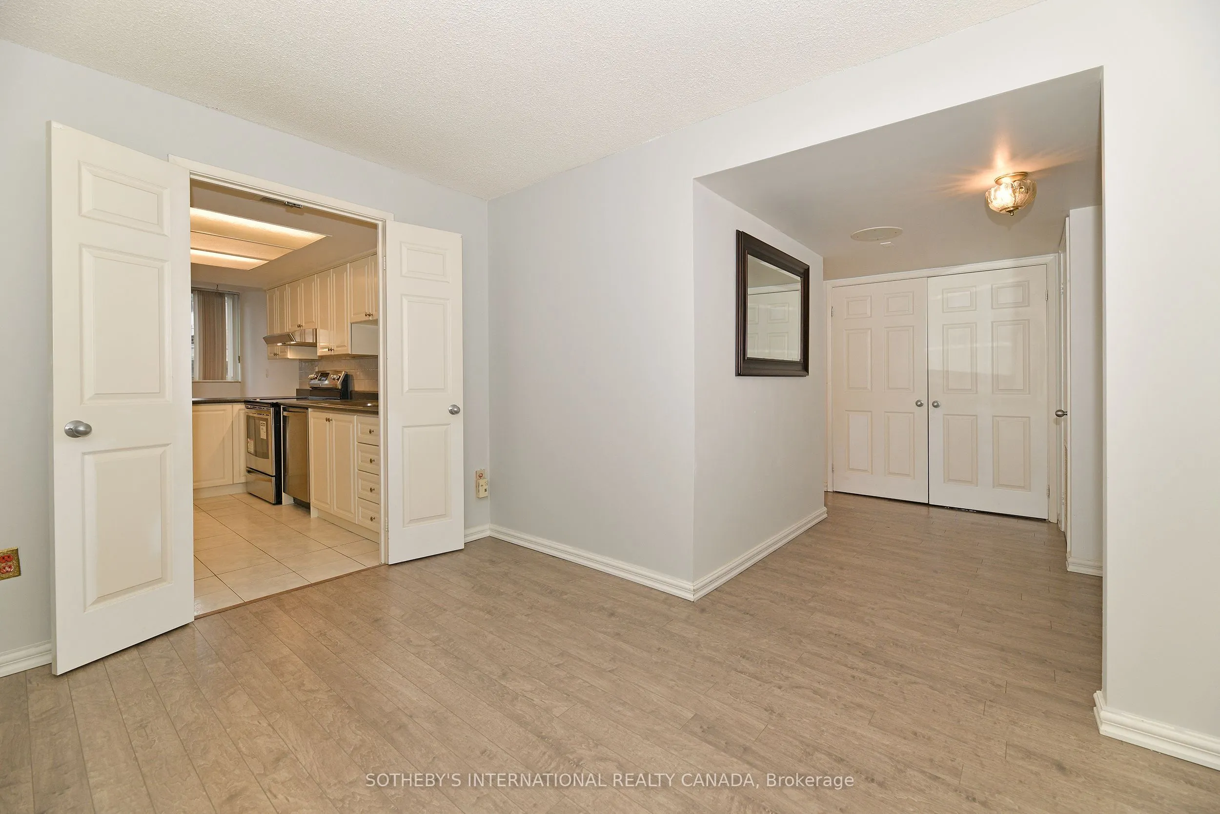 360 Bloor Street E, #607